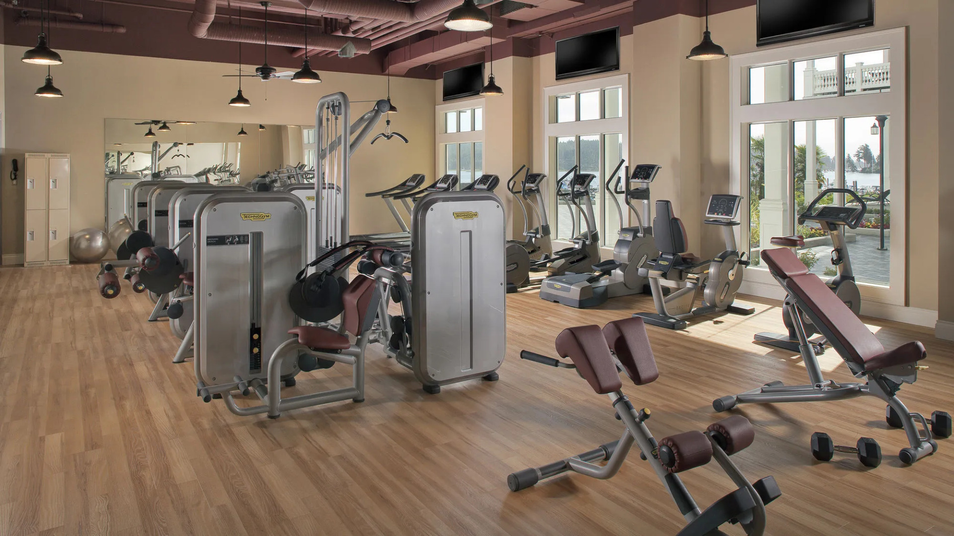 Prestige Oceanfront Resort, WorldHotels Luxury