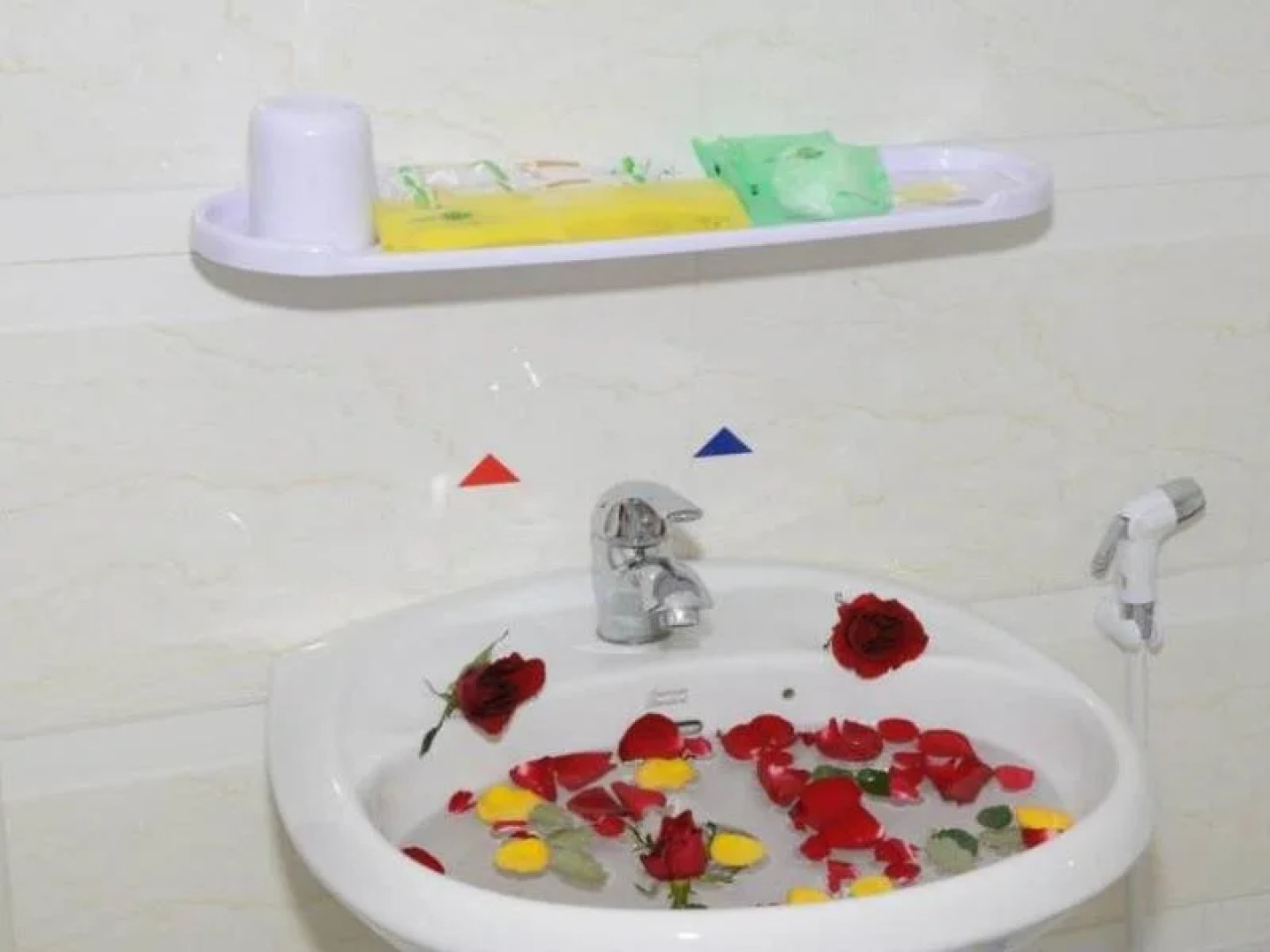 Golden-Kinnara-Hotel