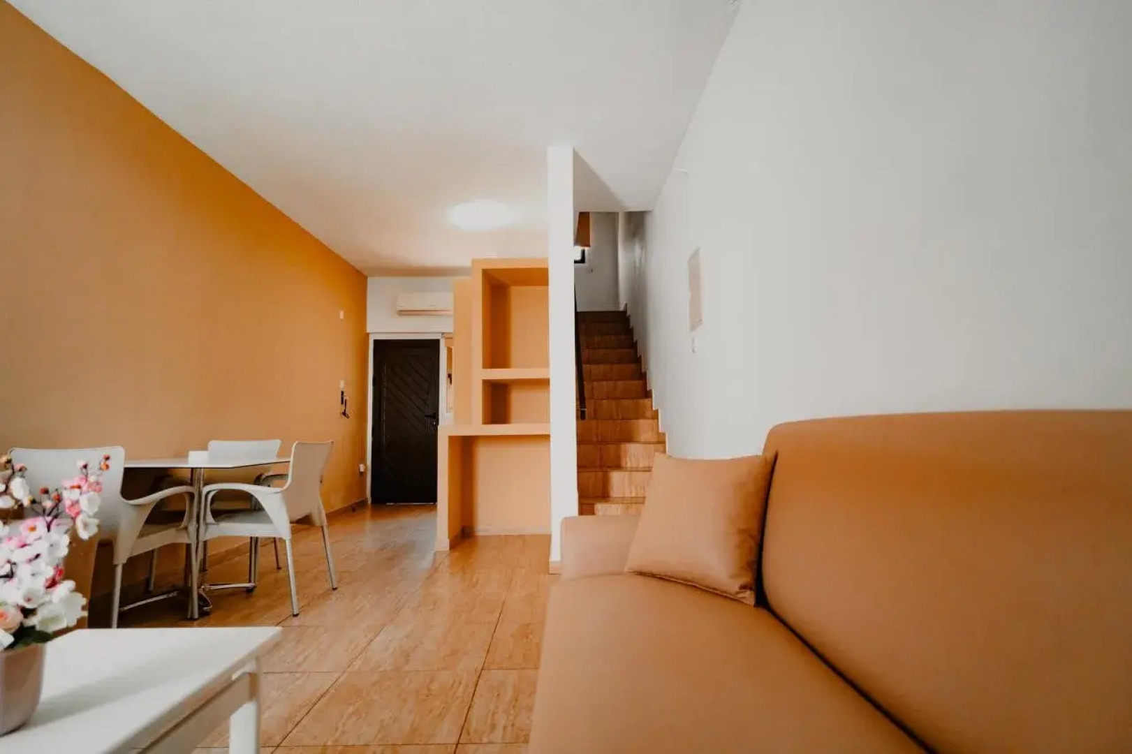 Penelope Beach Hotel Apts