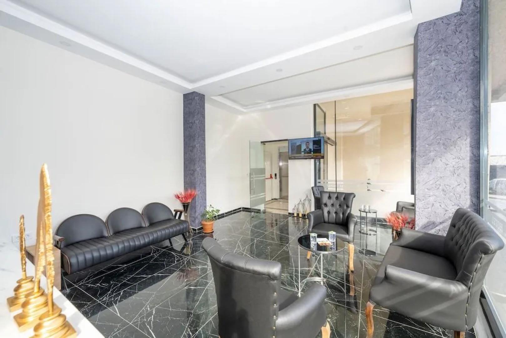 Glori̇a Ai̇rport Hotel