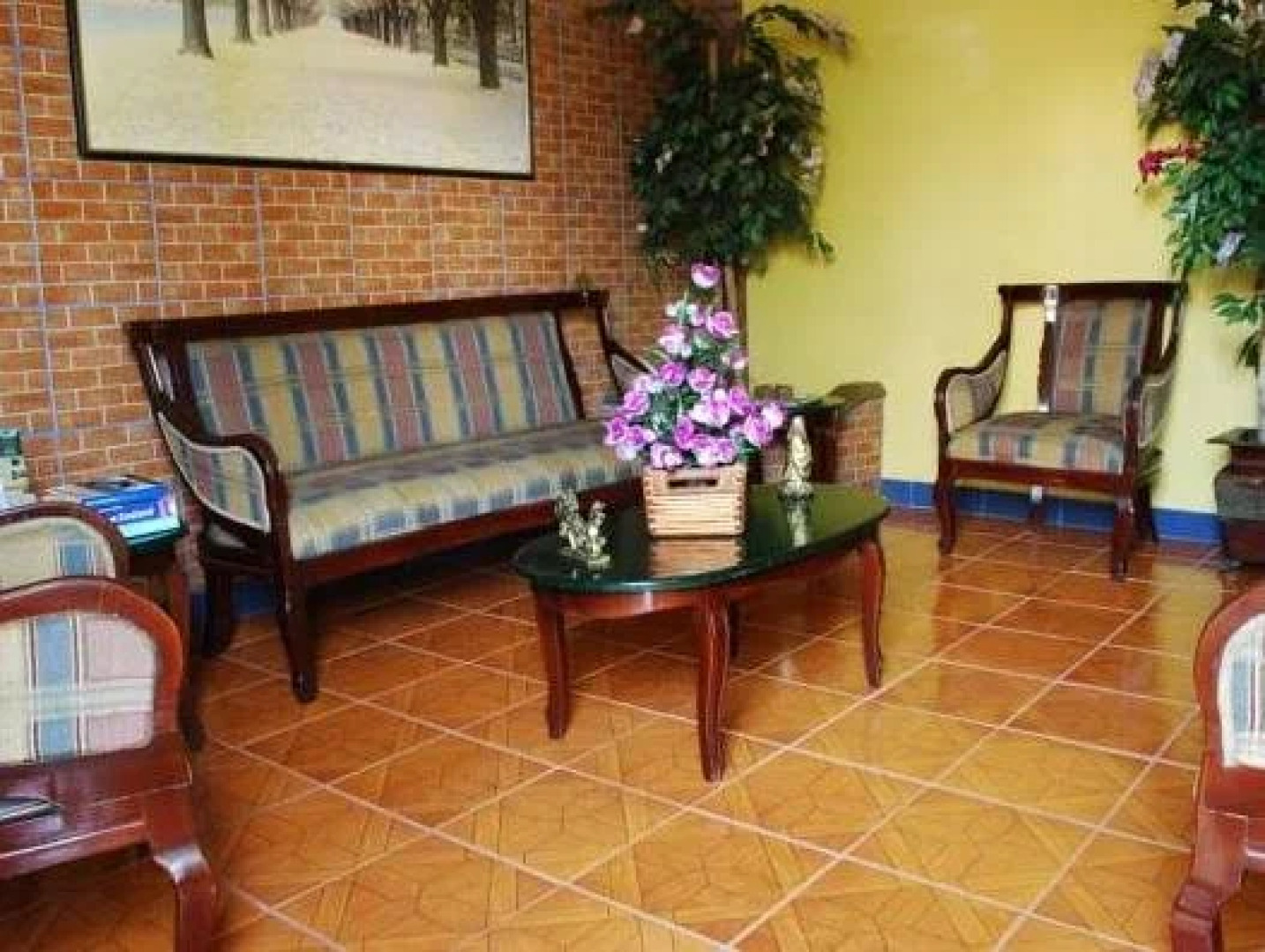 Guayaquil Hostel Suites Madrid