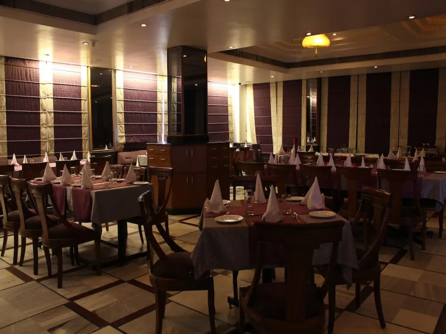 OYO 2617 Hotel Samrat Heavens