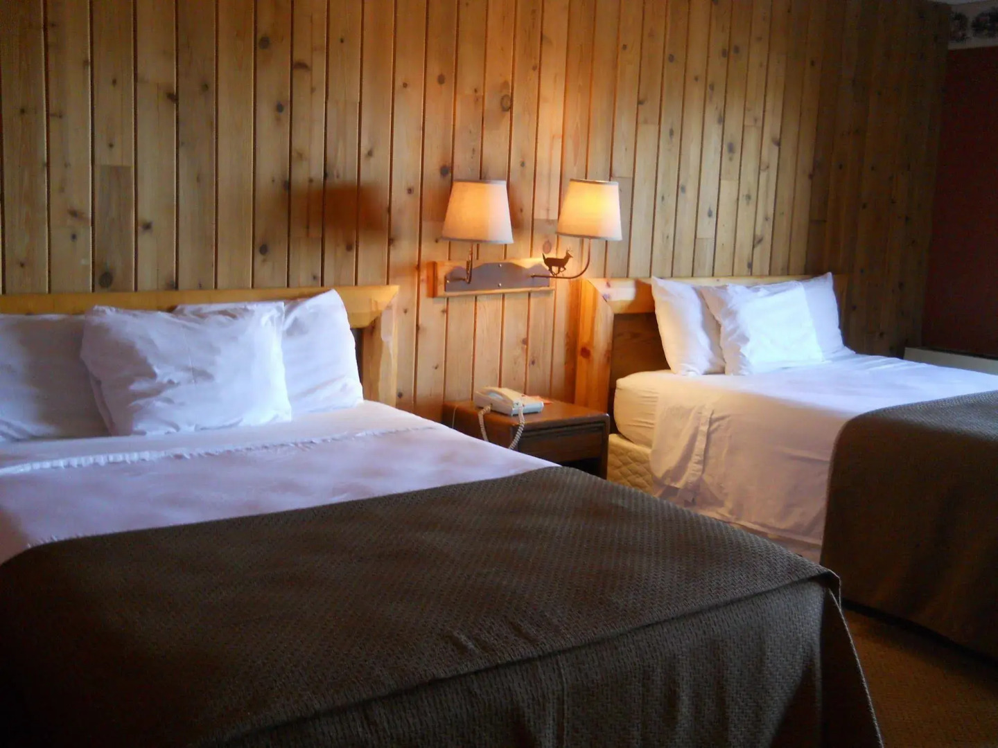 Lakewoods Resort & Lodge