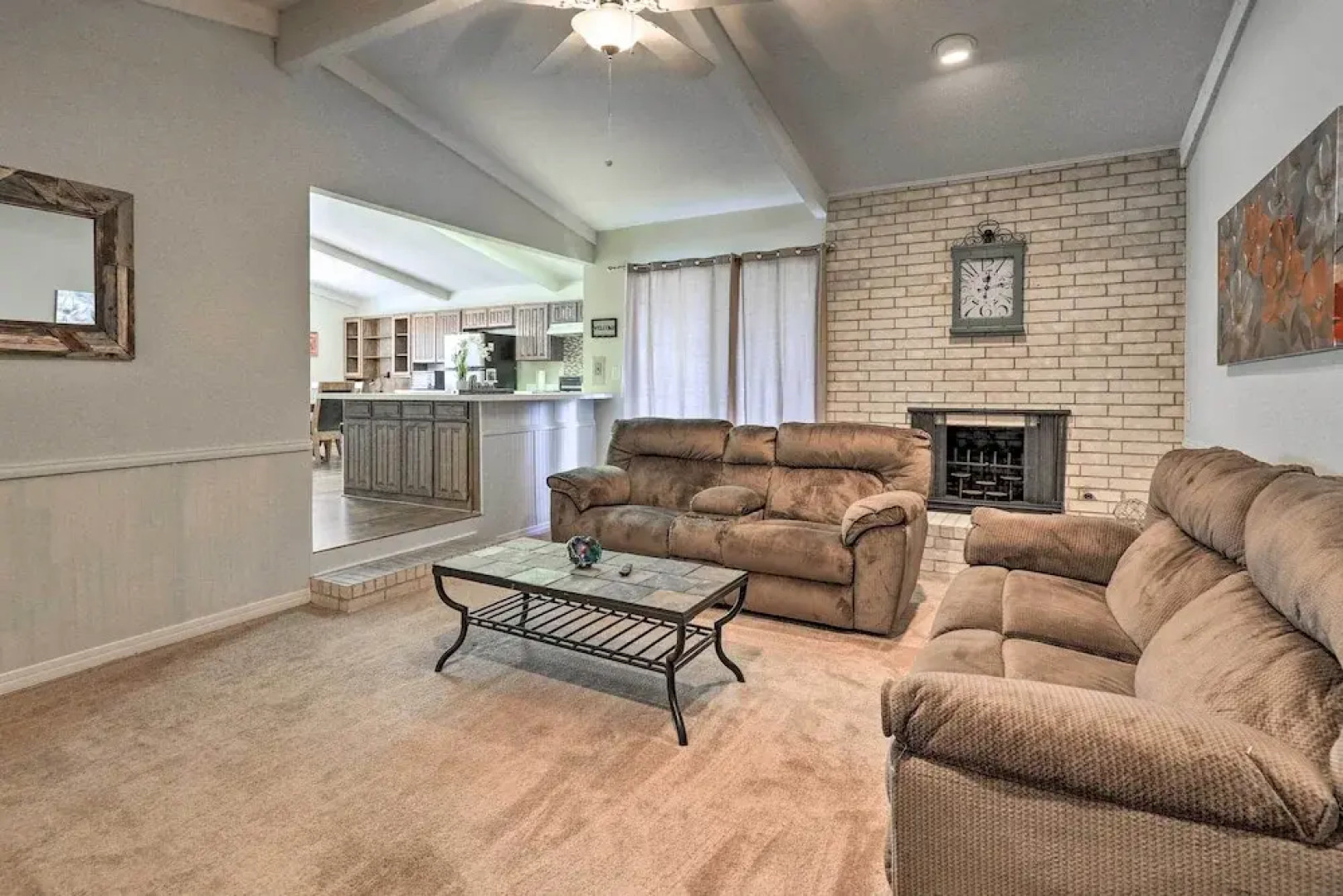 Granbury Getaway w/ Lake Views: 2 Mi to Downtown!