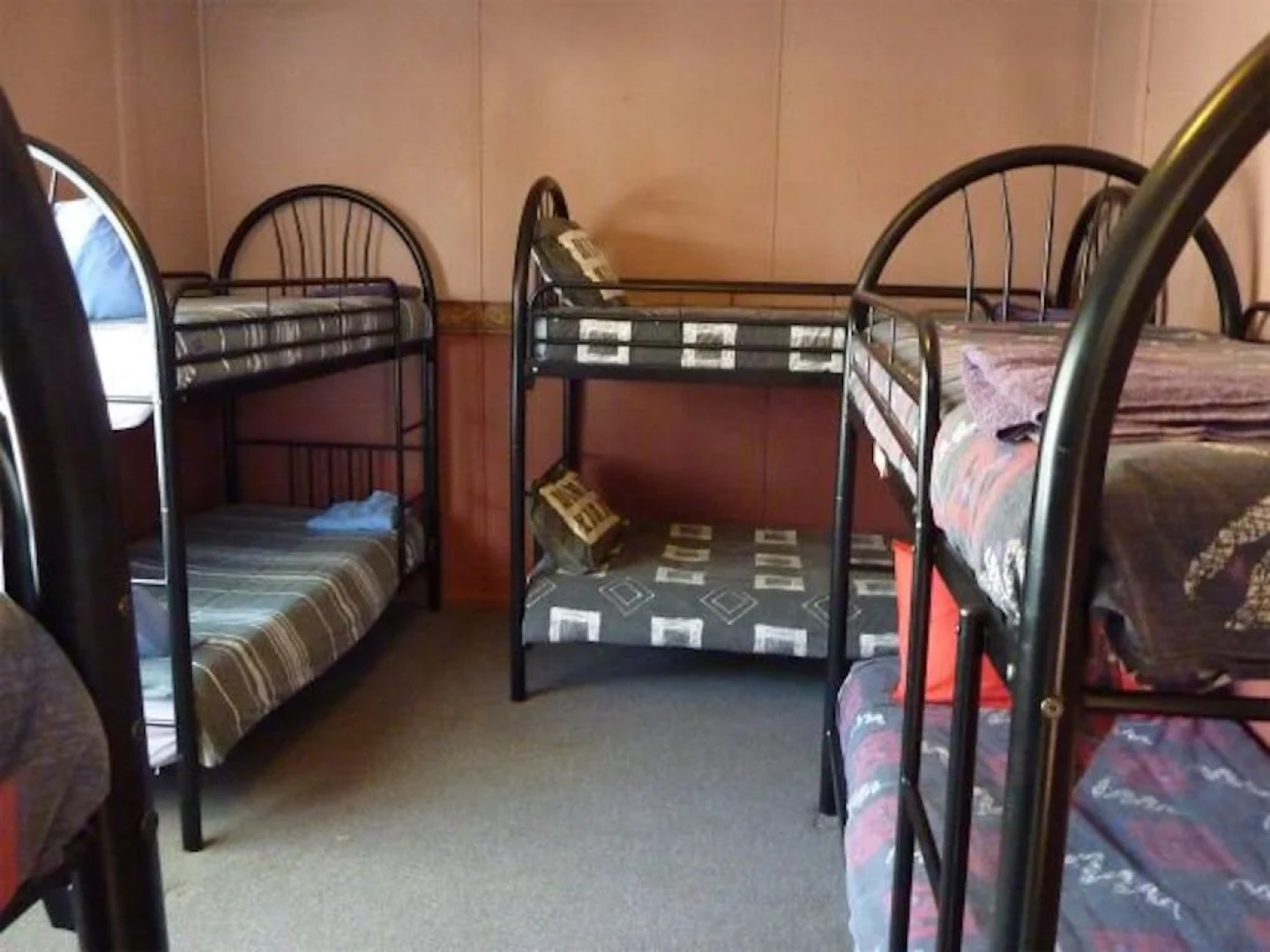 Little River Inn - Hostel