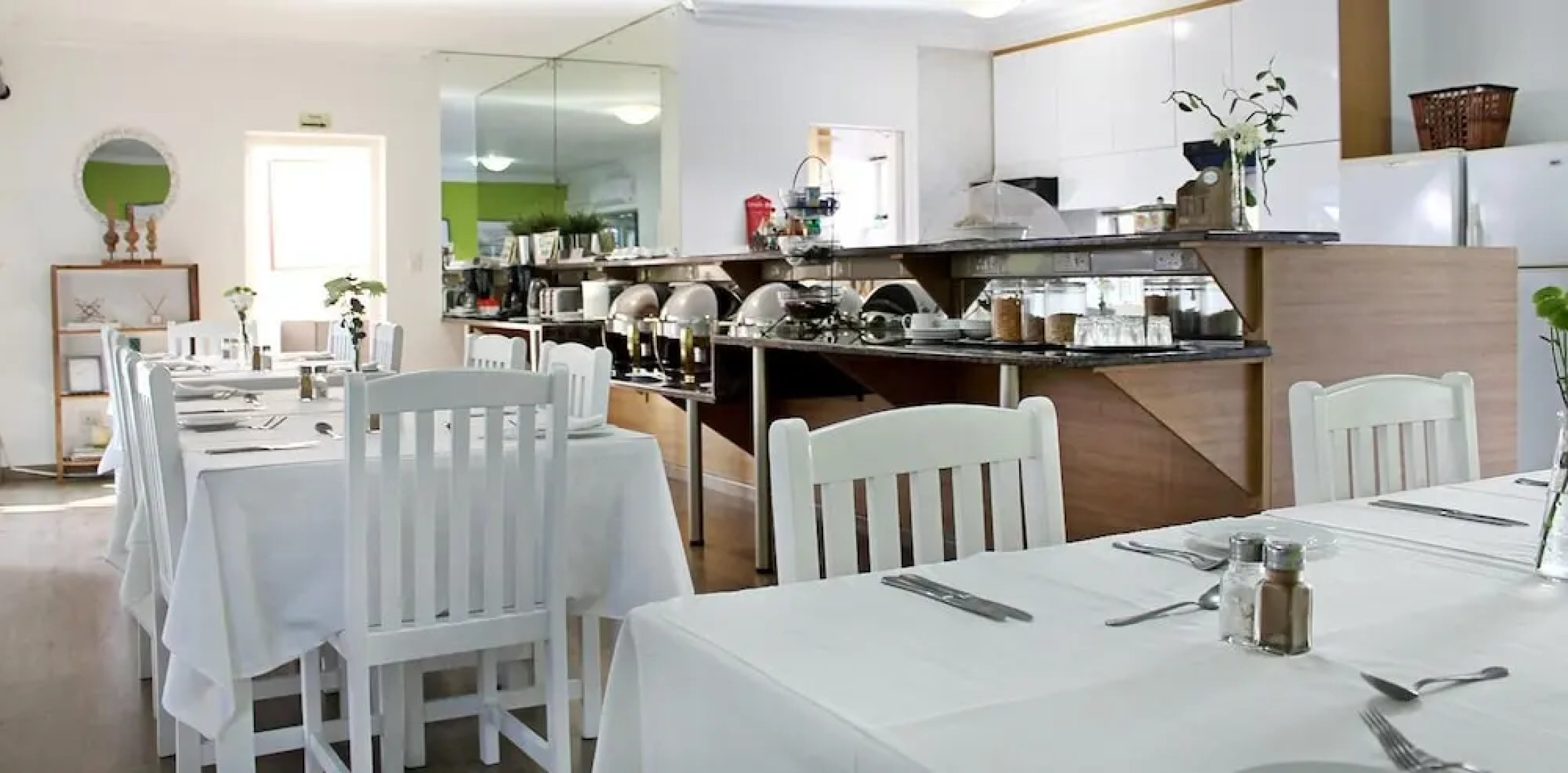 Silver Oaks Boutique Hotel