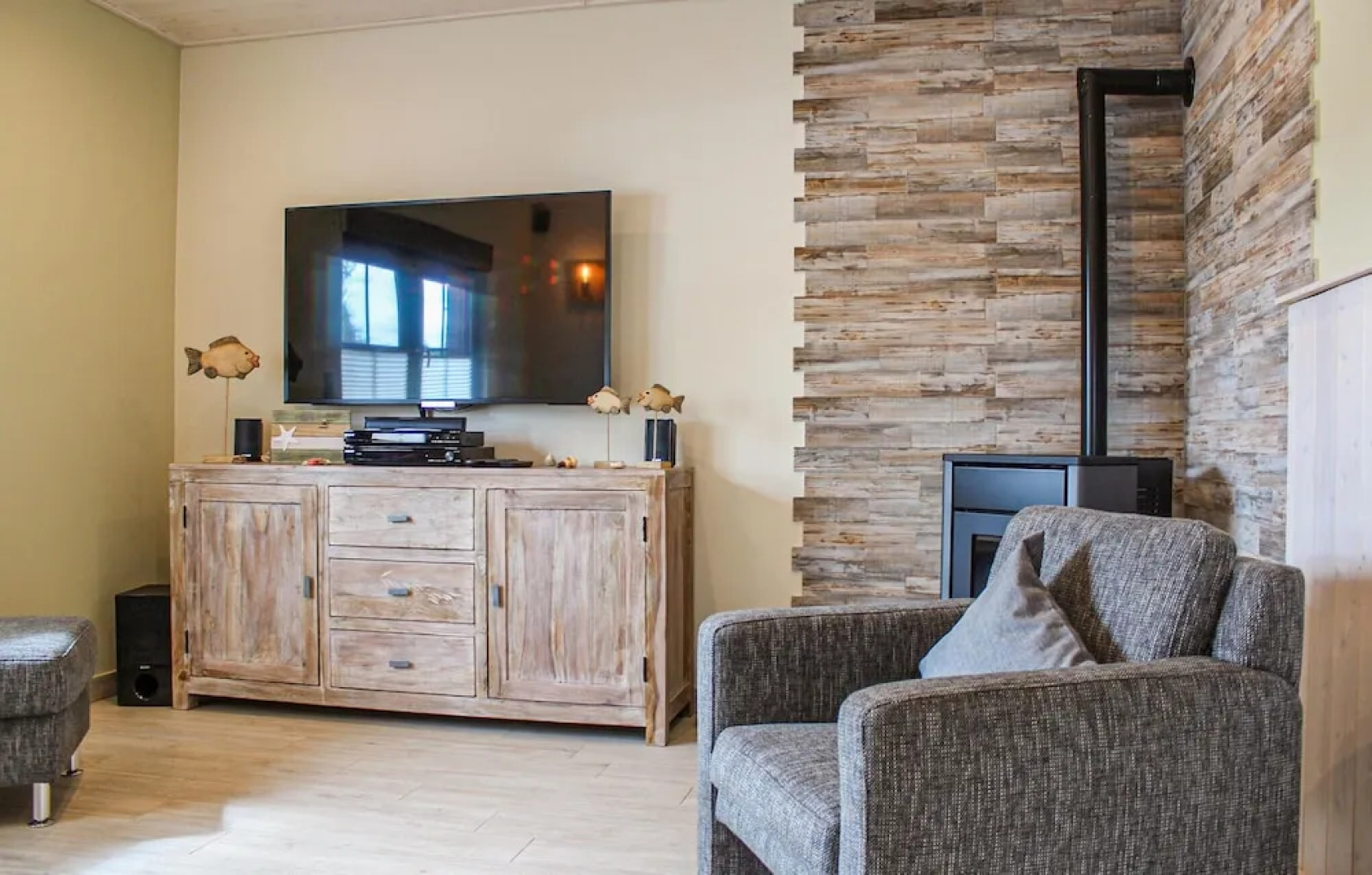 Awesome Apartment in Wiesmoor With 1 Bedrooms and Wifi