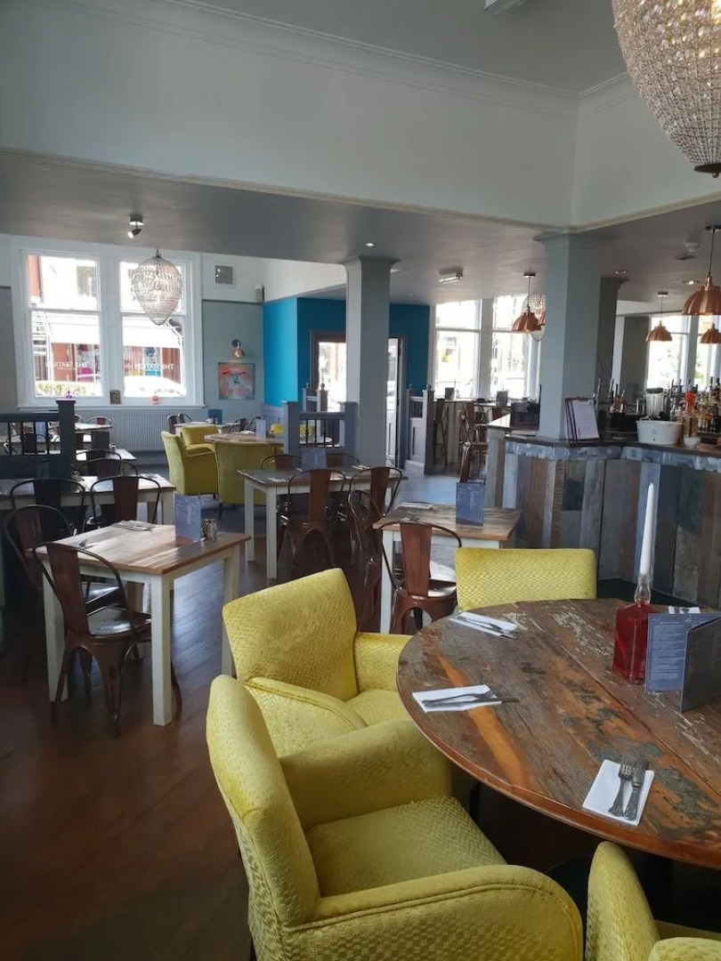 The Station Bar Grill and Rooms