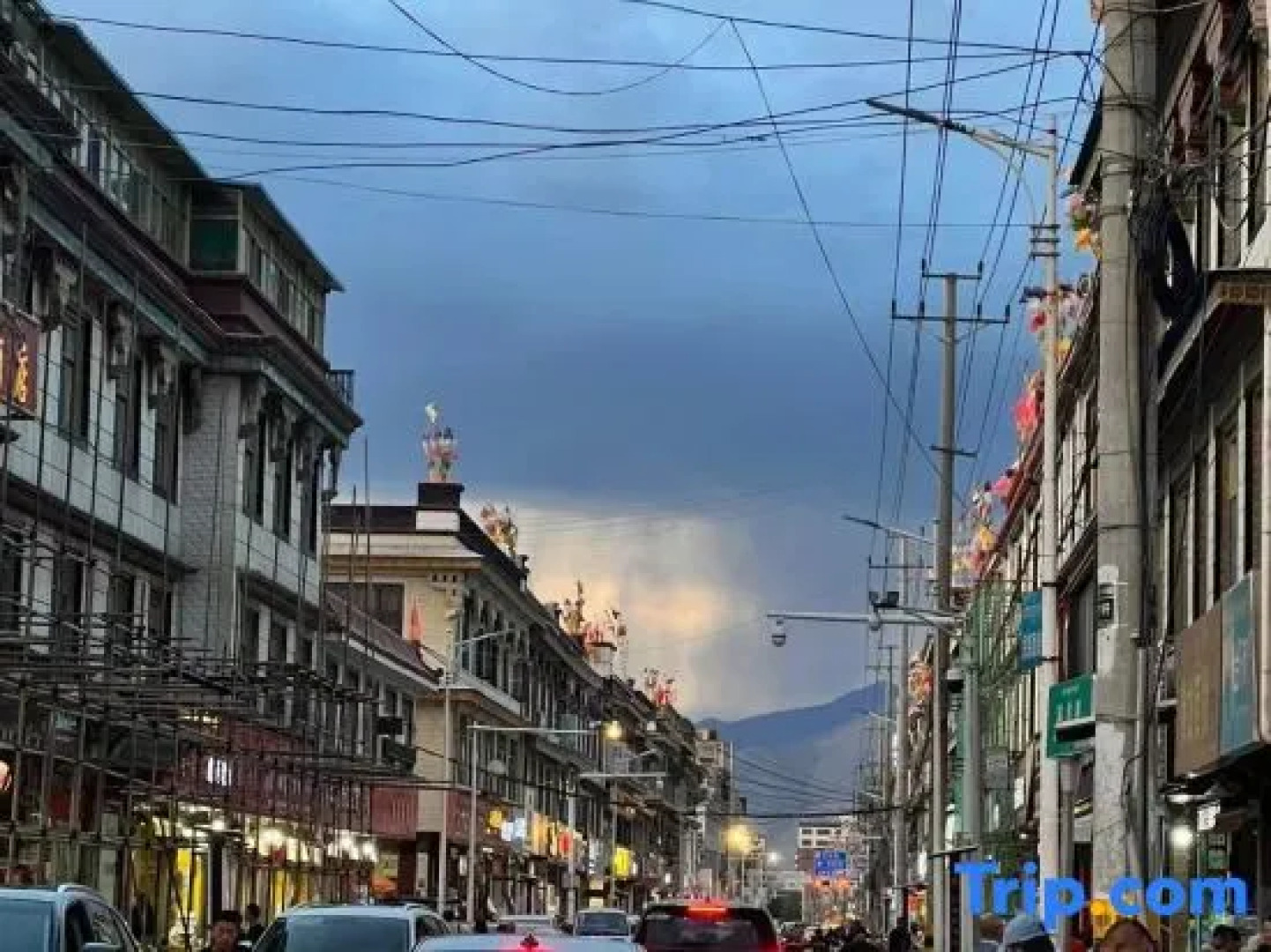 Shigatse Tangka Hotel