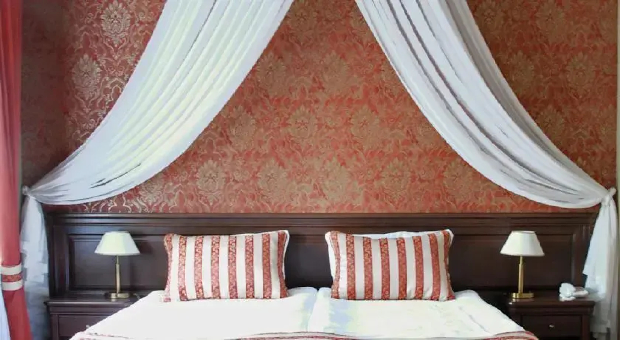 Pałac Mierzęcin Wellness & Wine Resort