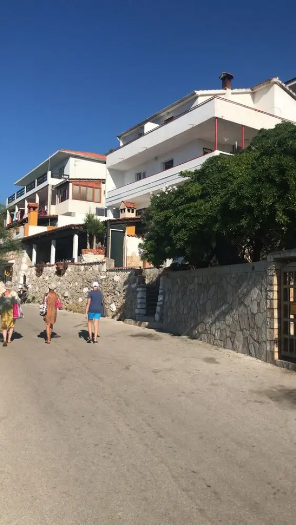 Apartments Peronja Jelsa Seafront