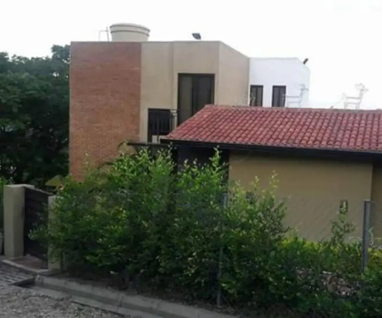 Casa Vacacional Con Piscina en La Mesa