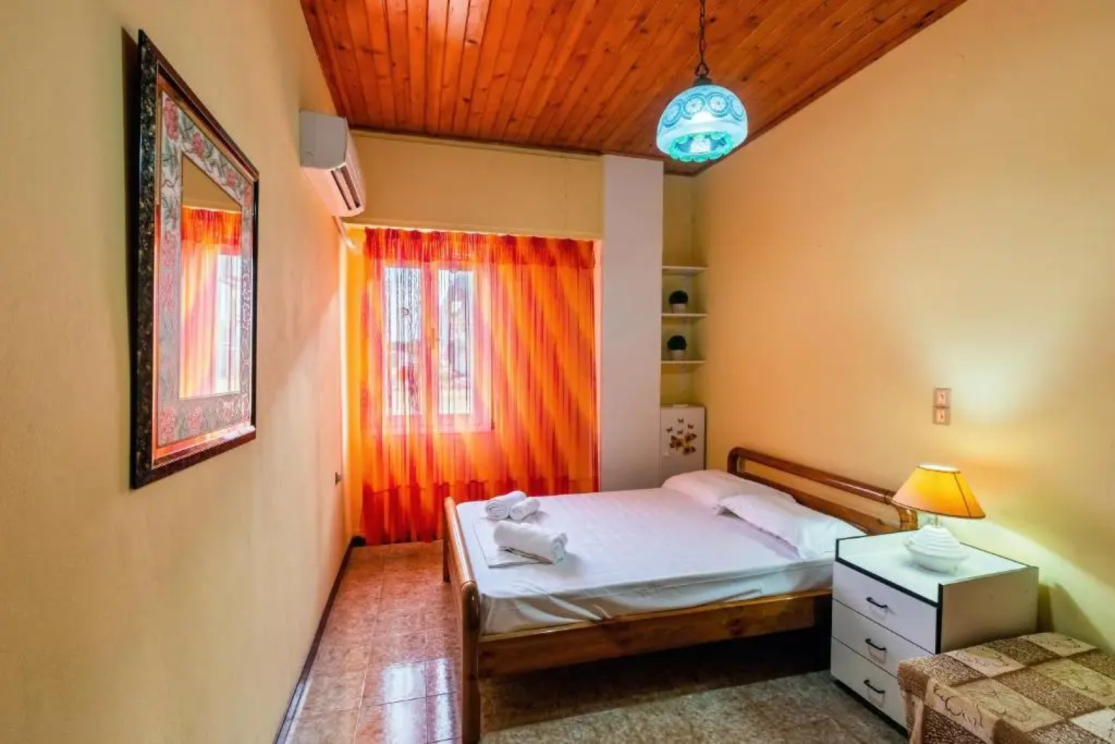 Cretan Ethereal House