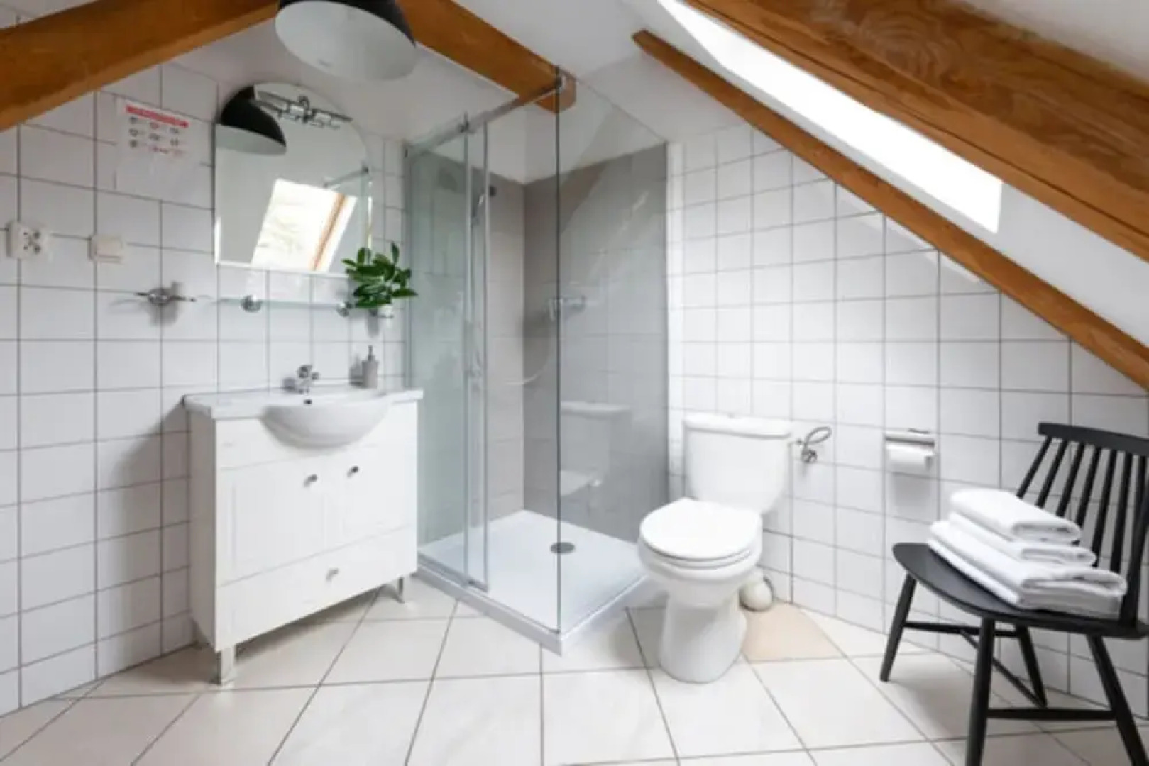 Large Holiday Villa With Garden, 6 Bedrooms