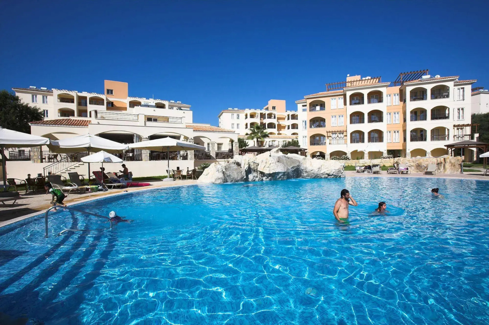 St Nicolas Elegant Residence