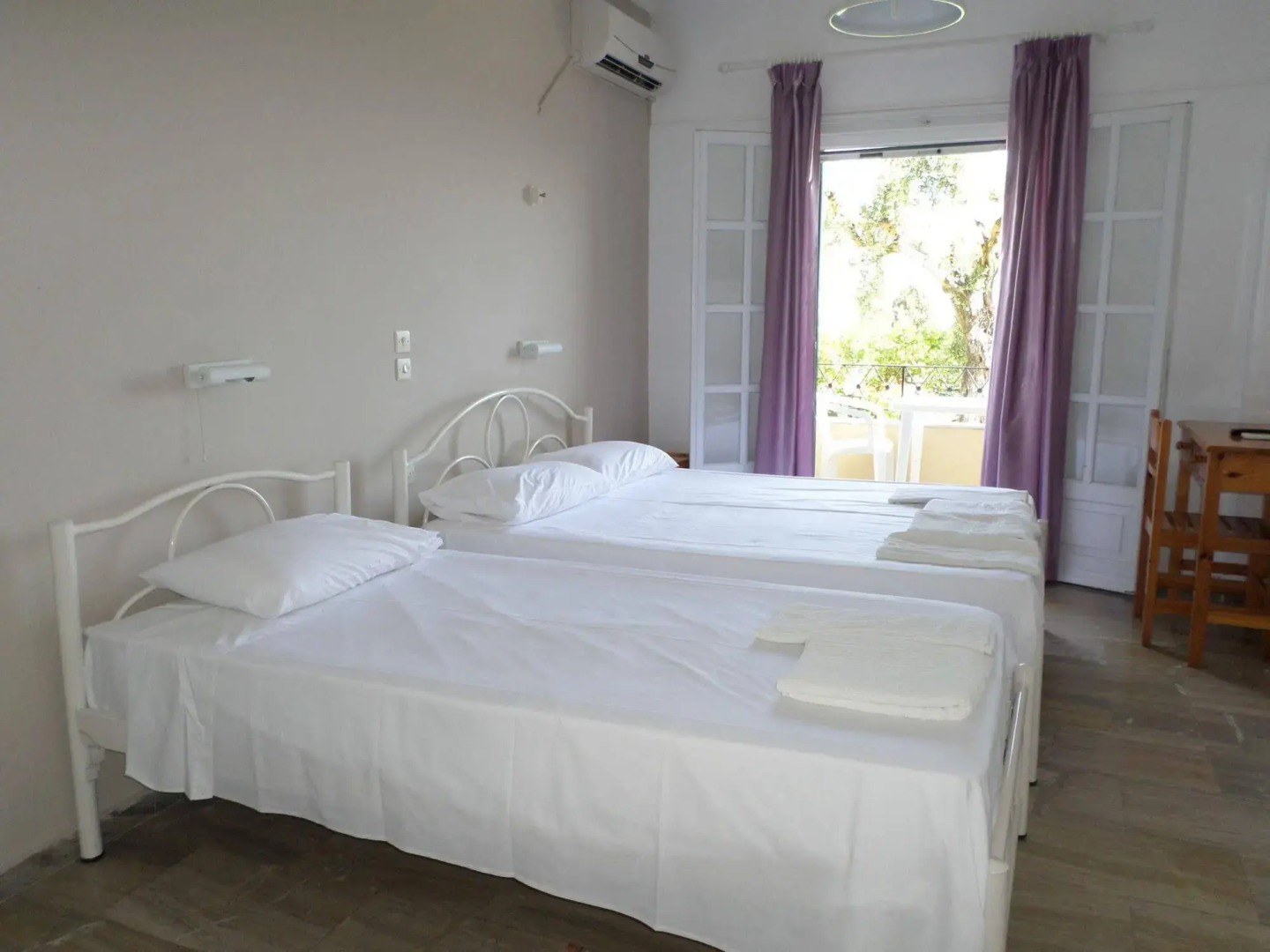 Rising Sun Apartments & Studios