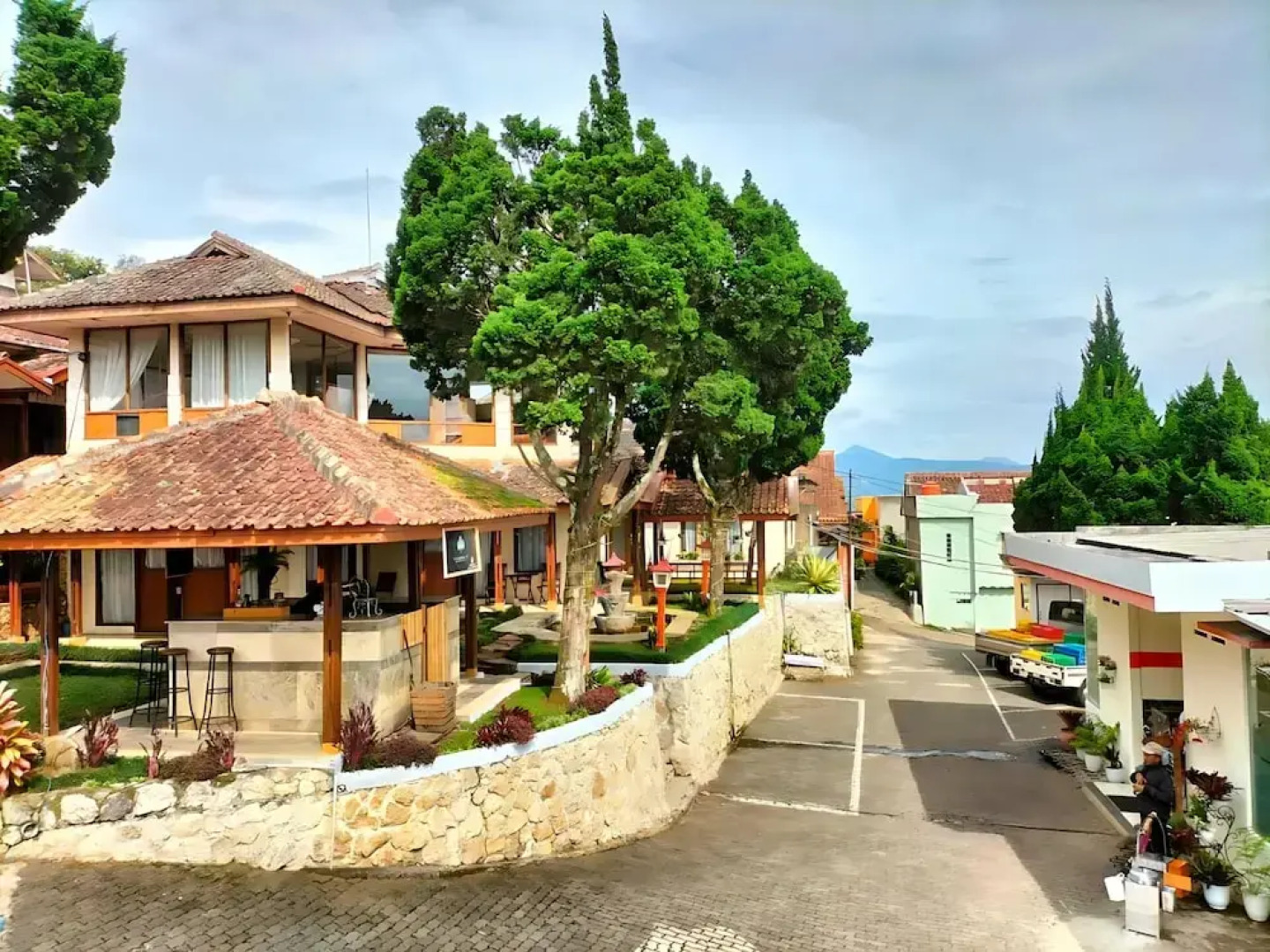 Nur Alam Hotel Lembang