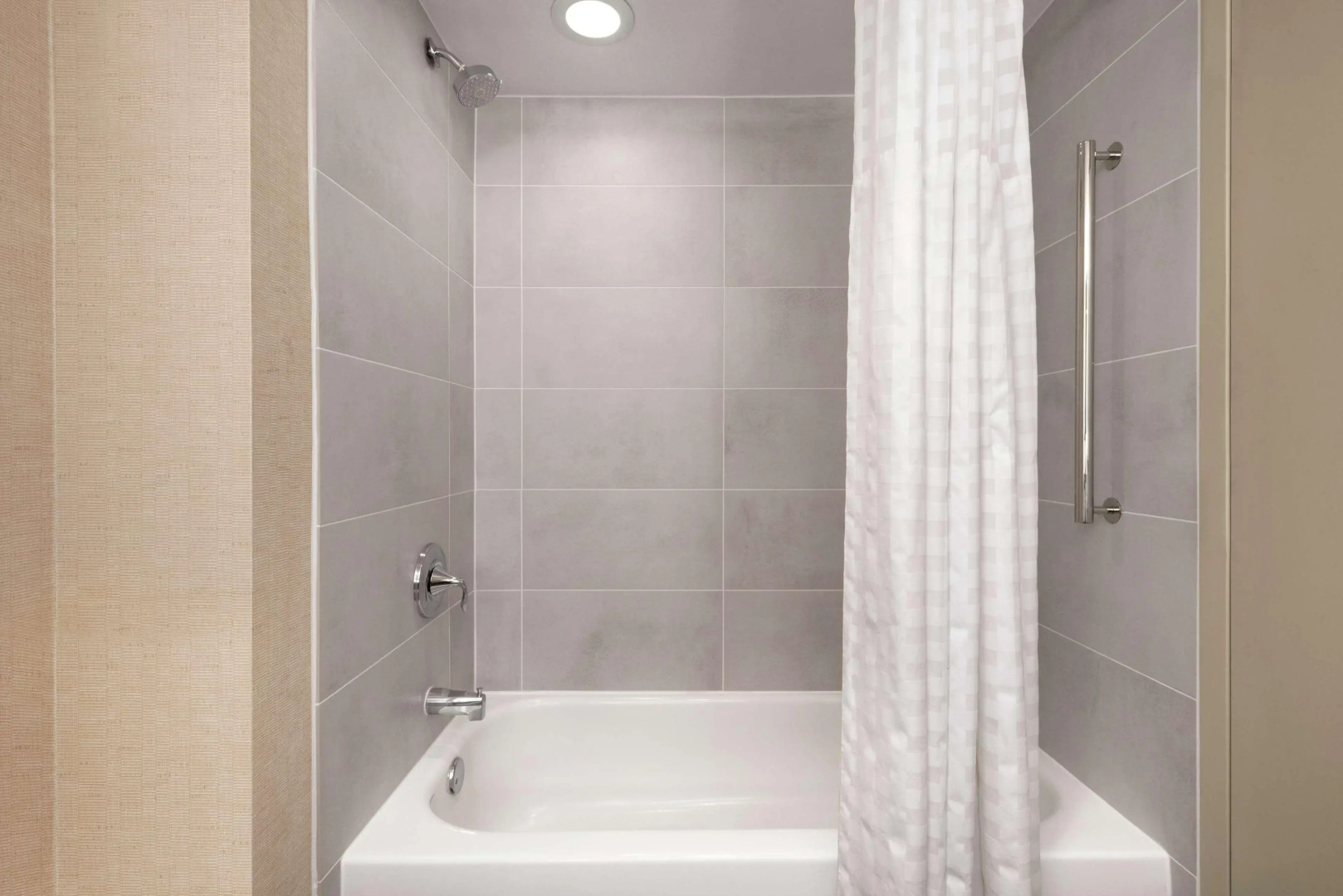 Embassy Suites by Hilton Cleveland Rockside