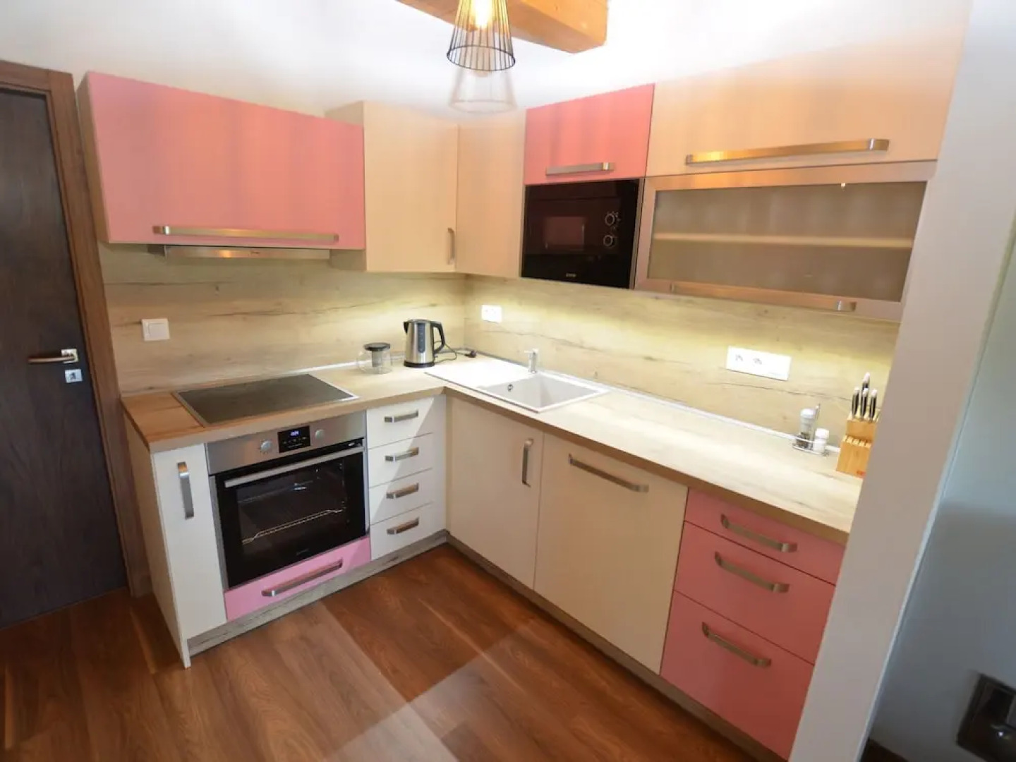 Lovely Apartment With Sauna, Pool,ski Boot Heaters,whirlpool