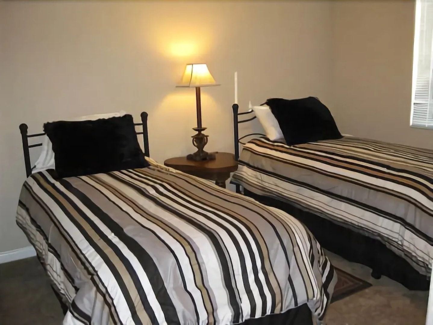 3 Bedroom Condo in Mesquite #335 3 Bedrooms 2 Bathrooms Condo