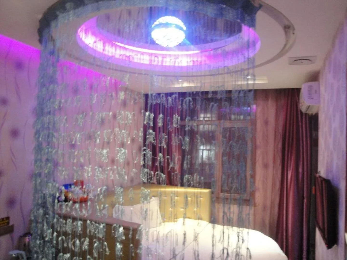 Mango Theme Hotel (Mudanjiang No. 4 Middle School)