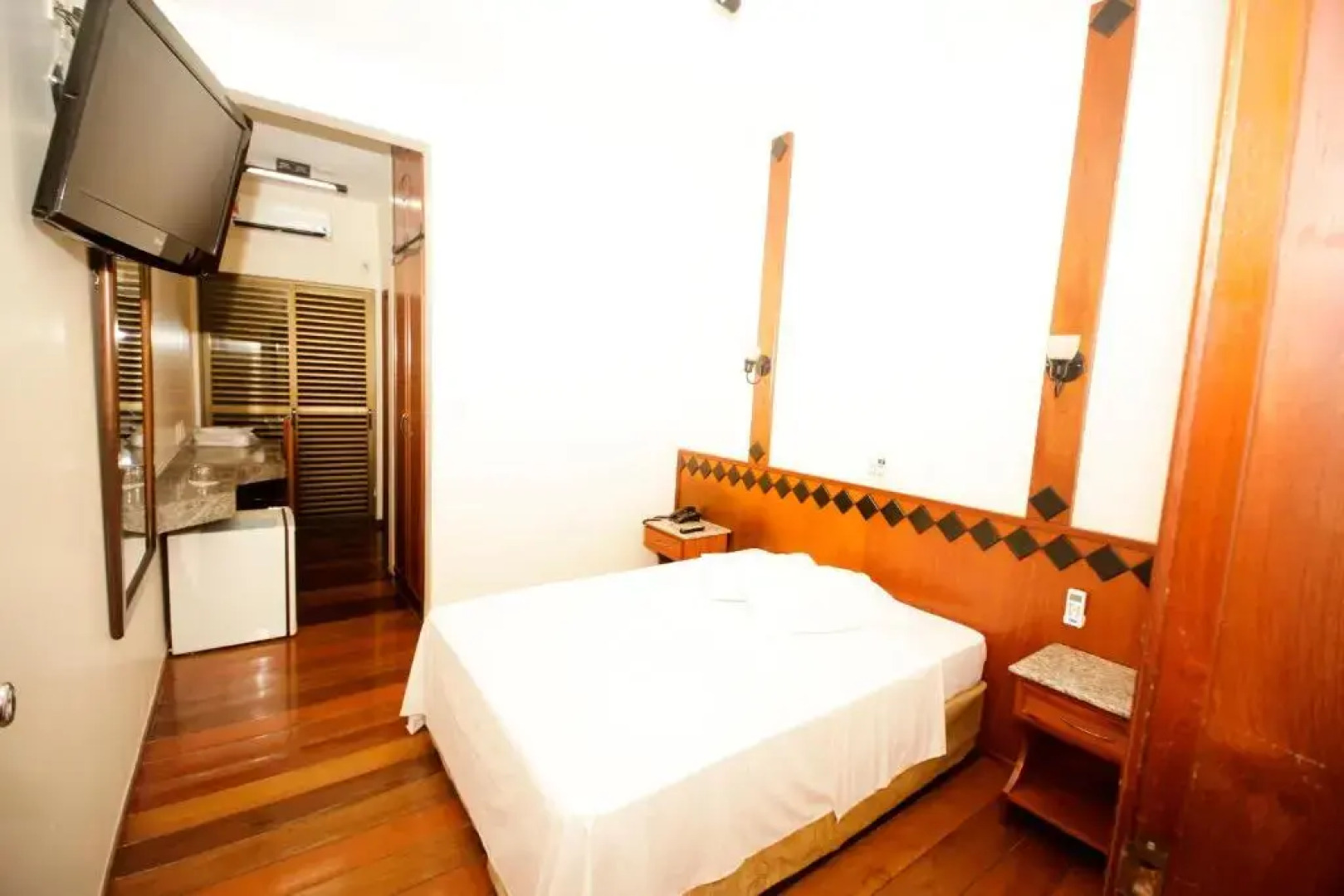 Galatas Central Hotel