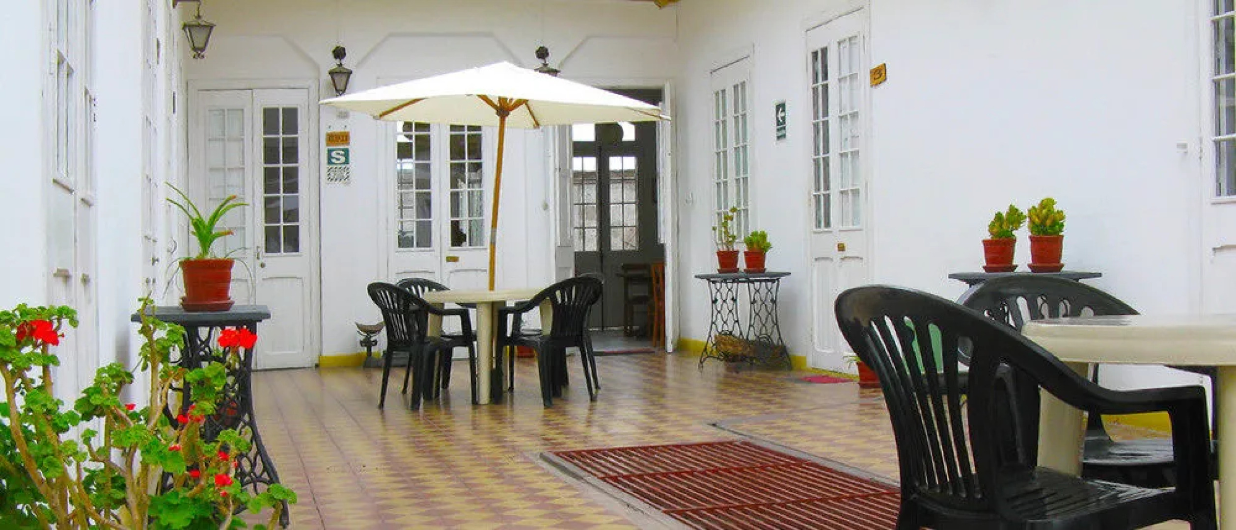 La Compañia - General Morán