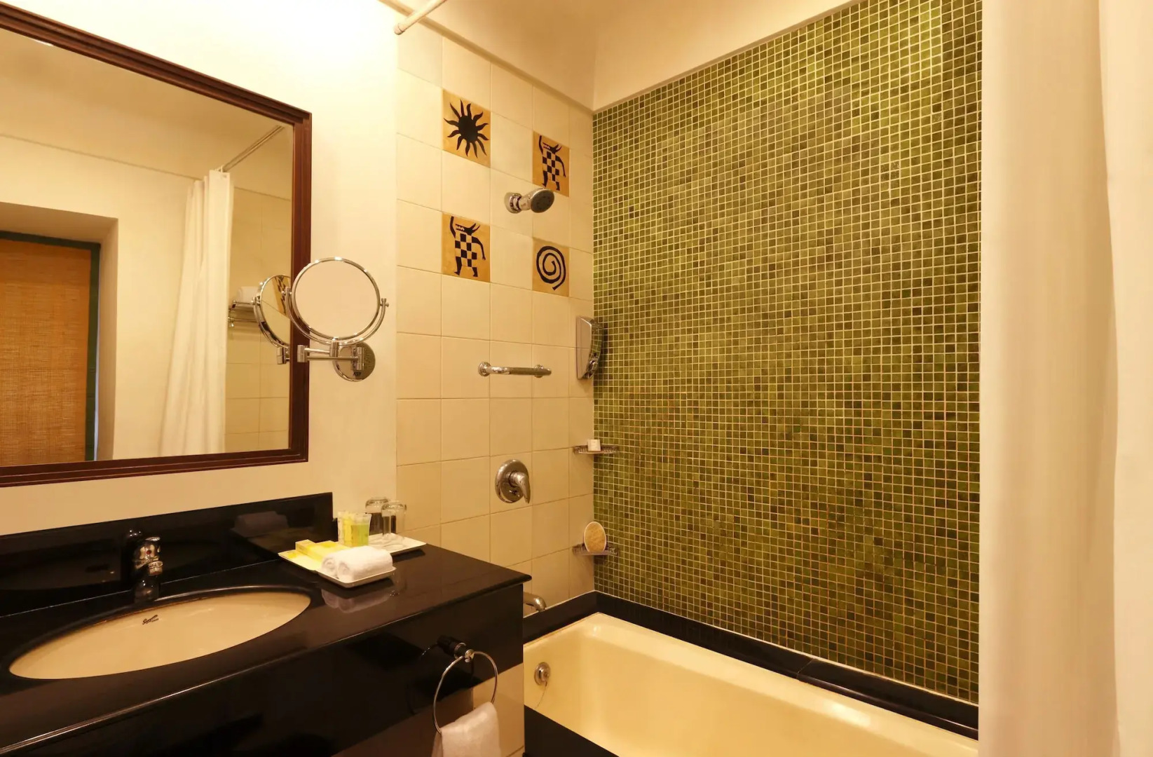 Lemon Tree Amarante Beach Resort, Goa