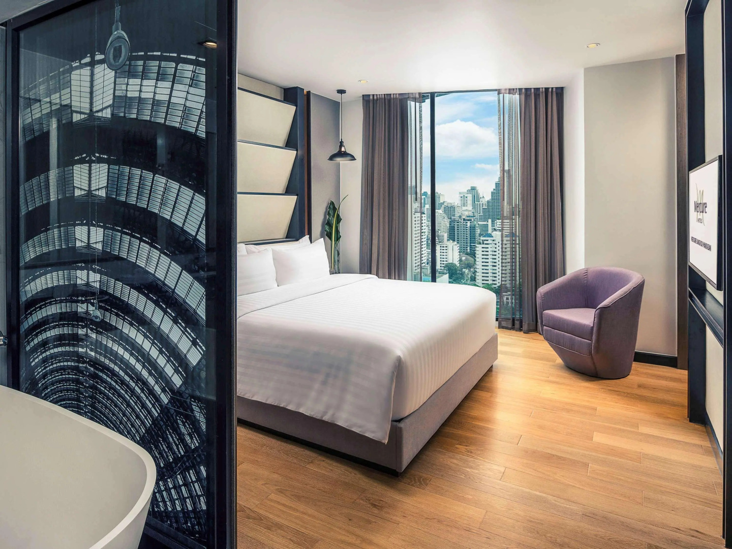 Отель Mercure Bangkok Makkasan