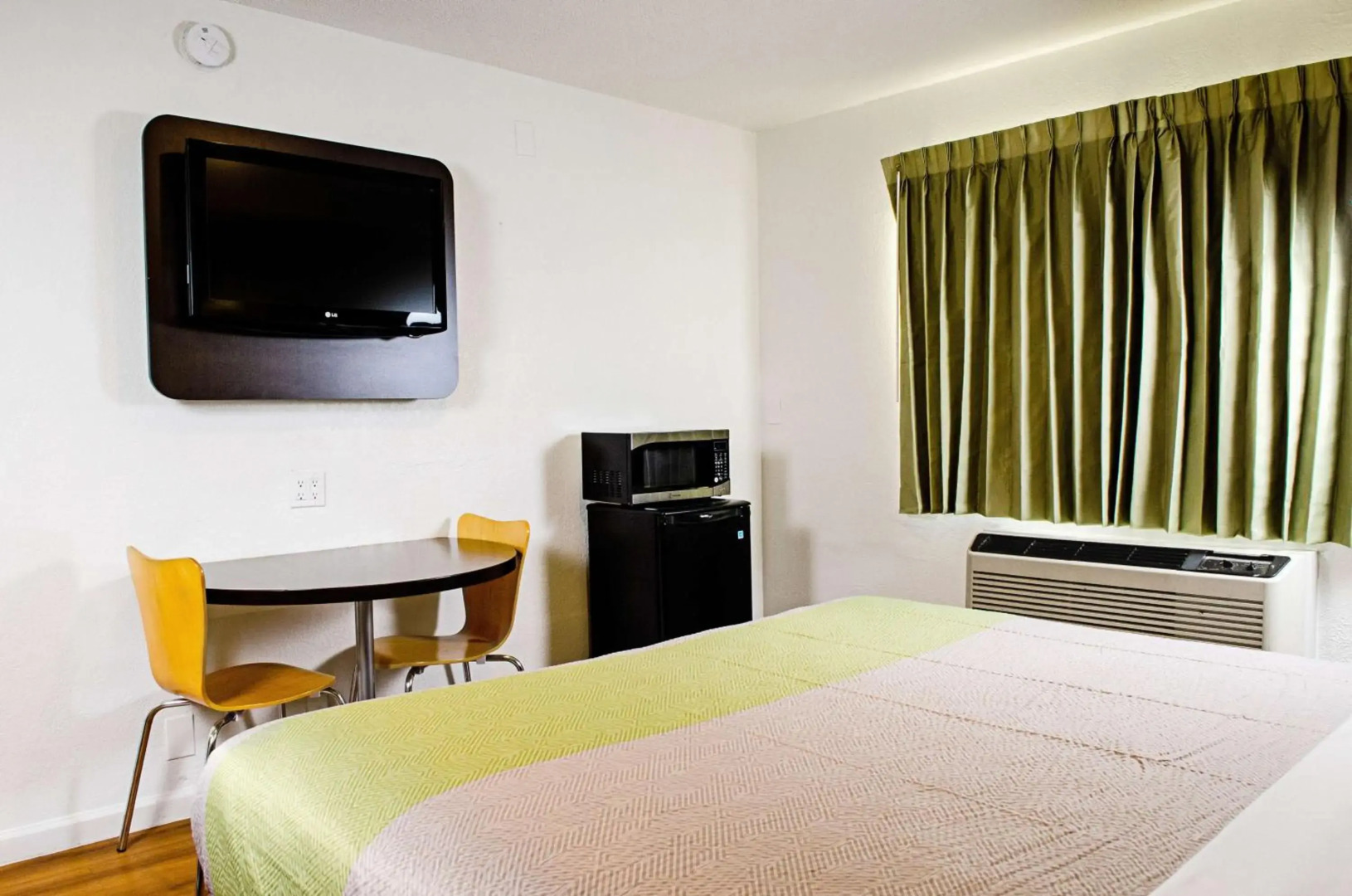 Motel 6 Modesto, CA - Downtown