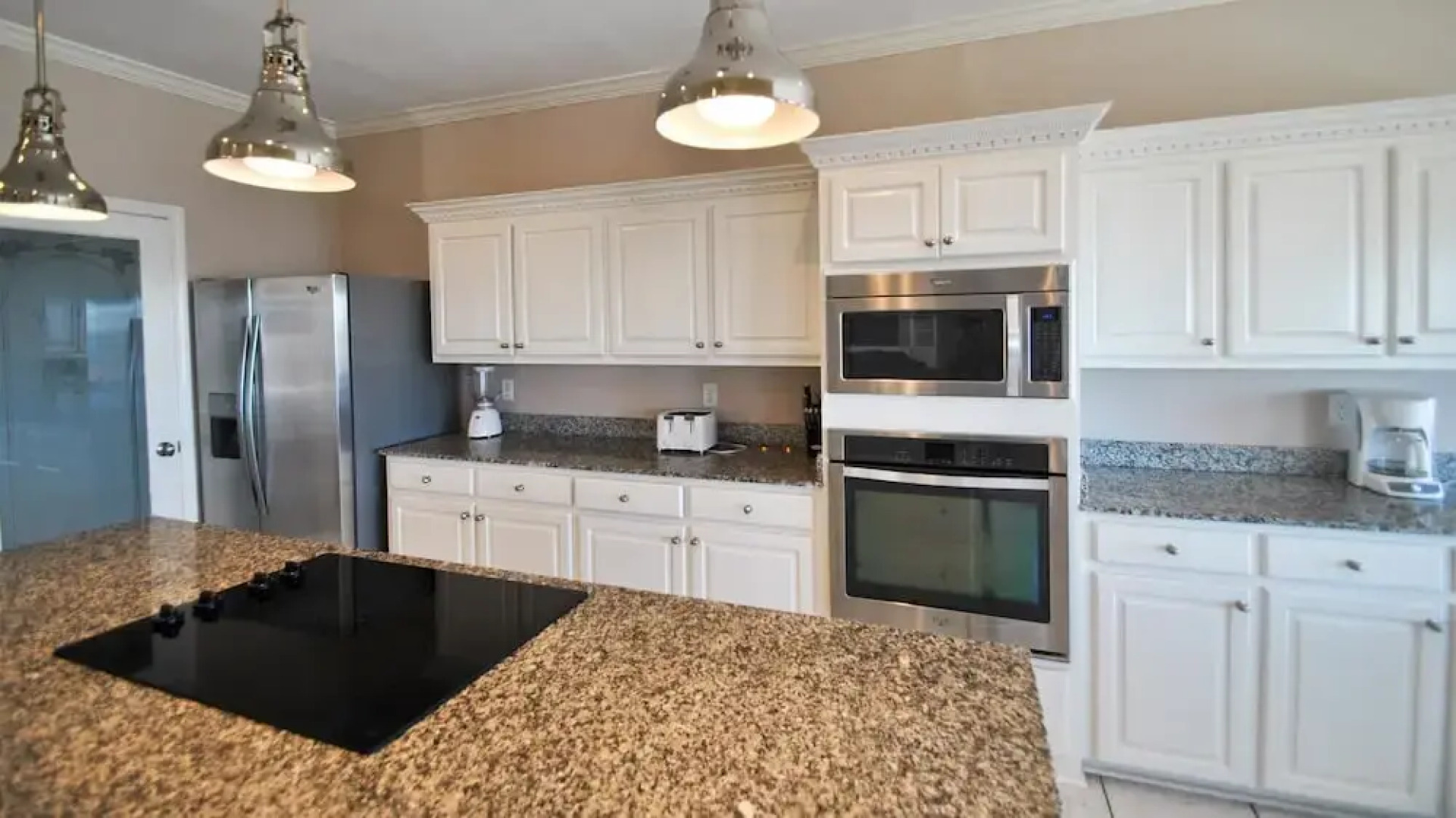 Tidal Wave - 2636 Bienville