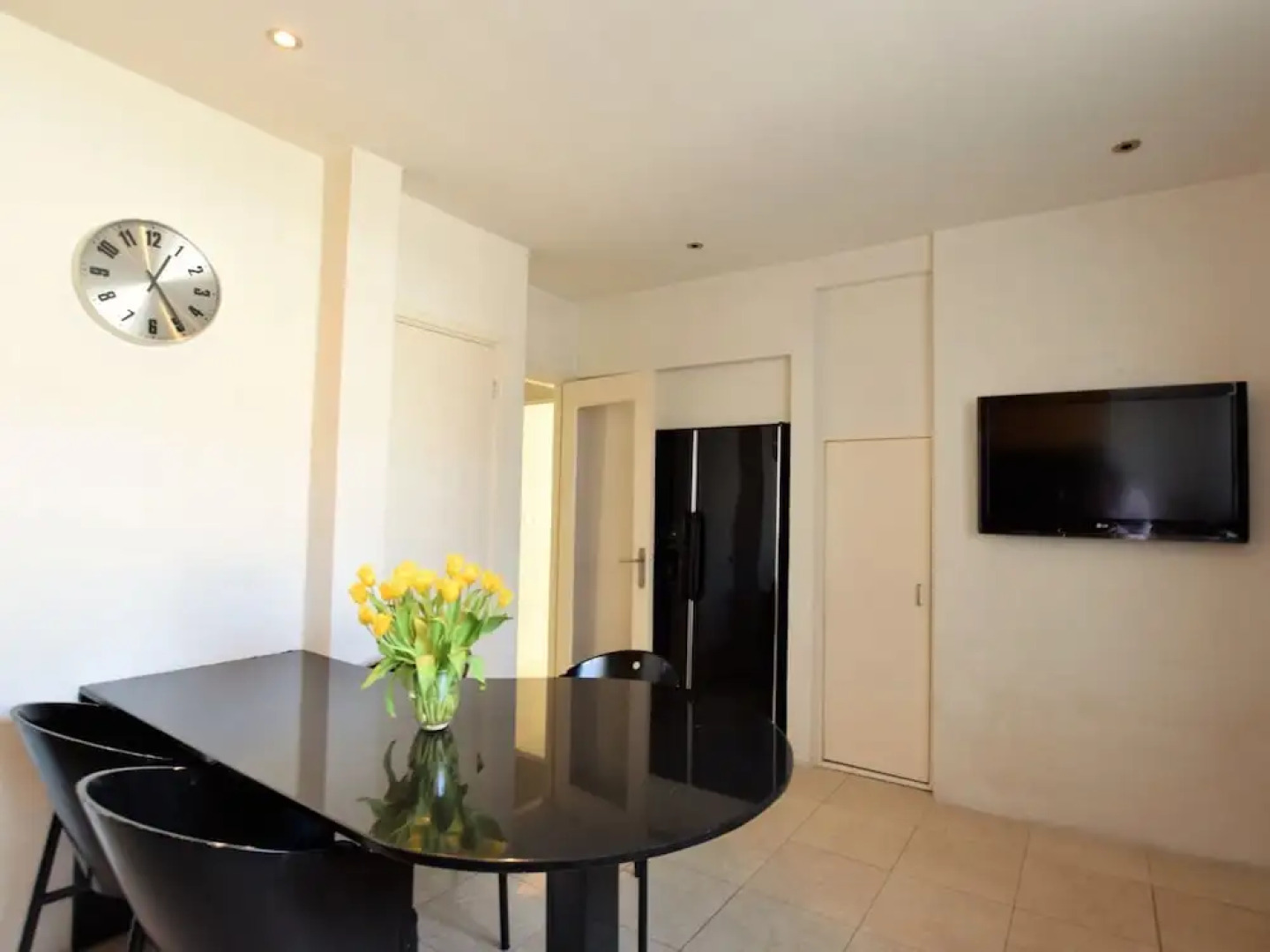 Holdiay Home in Den Helder with private terrace and garden