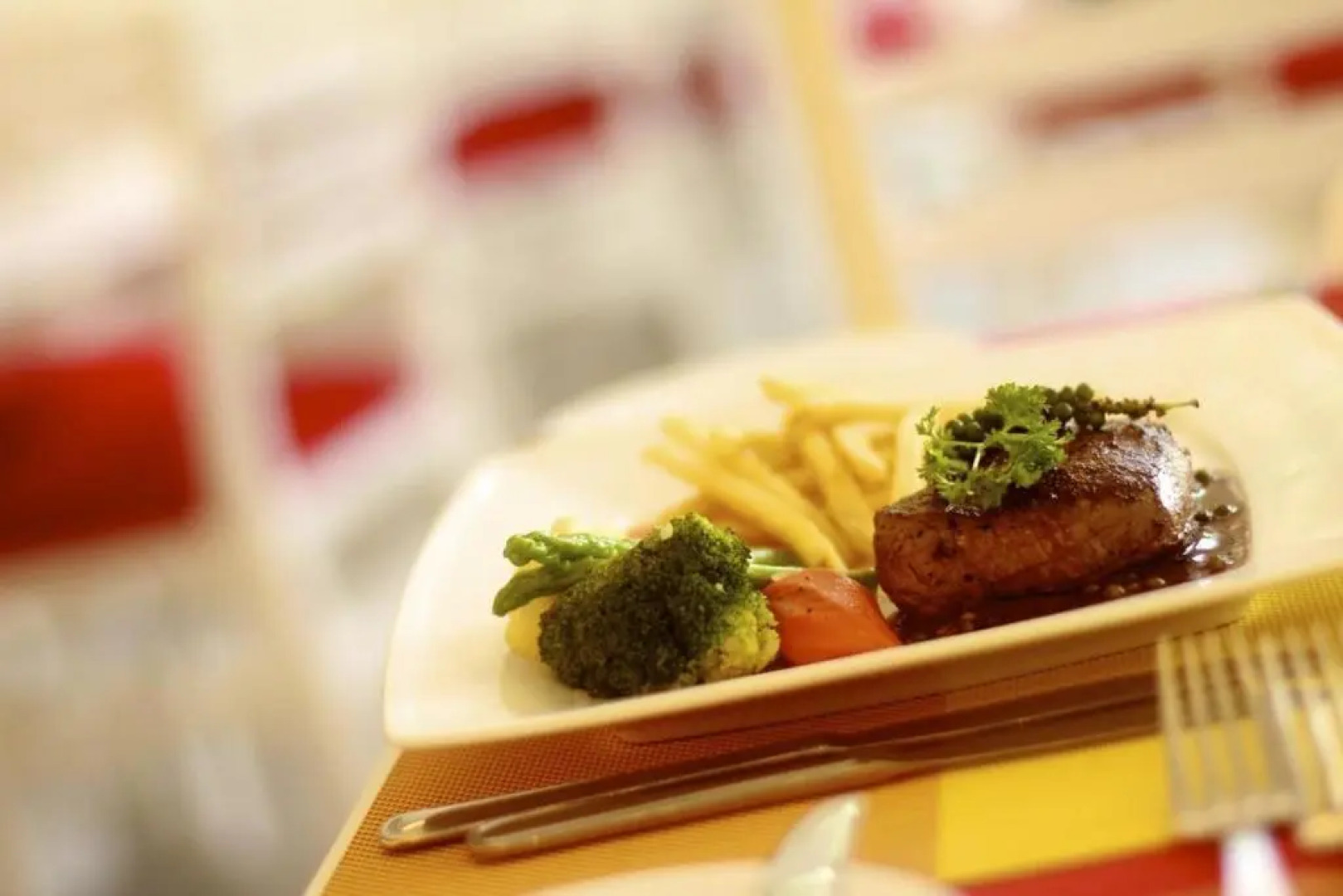 Frangipani Royal Palace Hotel