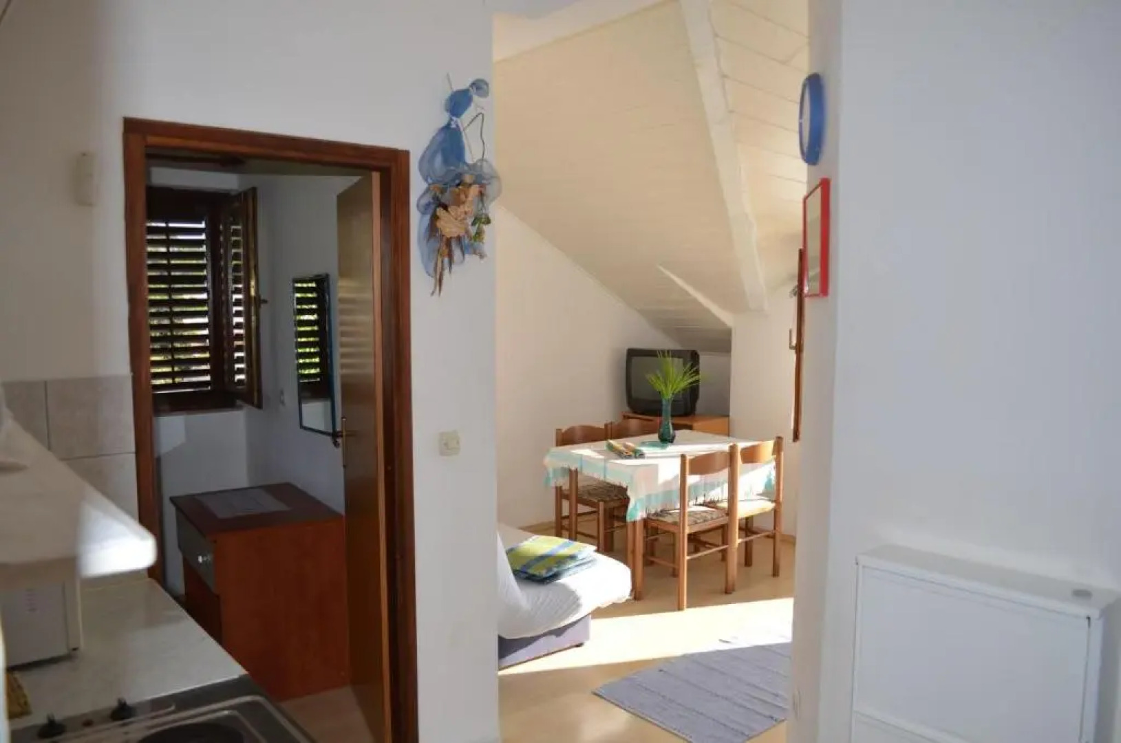 Jozo - 150 m From Pebble Beach - A5