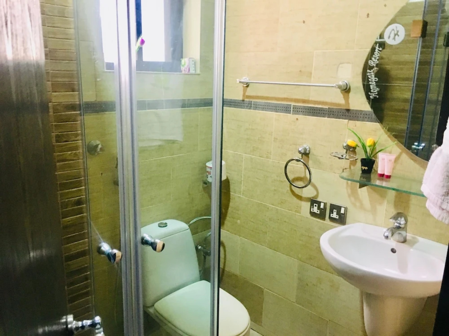 Home Gate Resort Limited