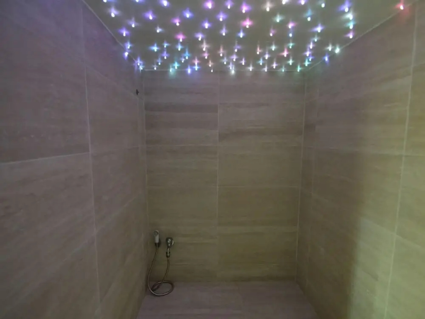 Amazing Farmhouse in Montecatini Terme with Hot Tub