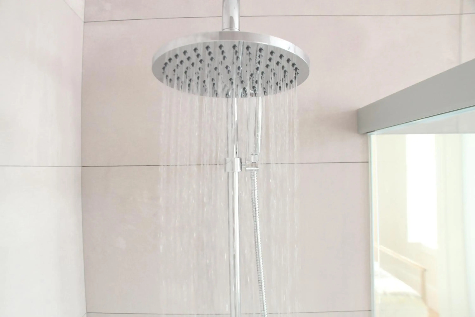 Blue Twenty Two - Espinho / Oporto Beach