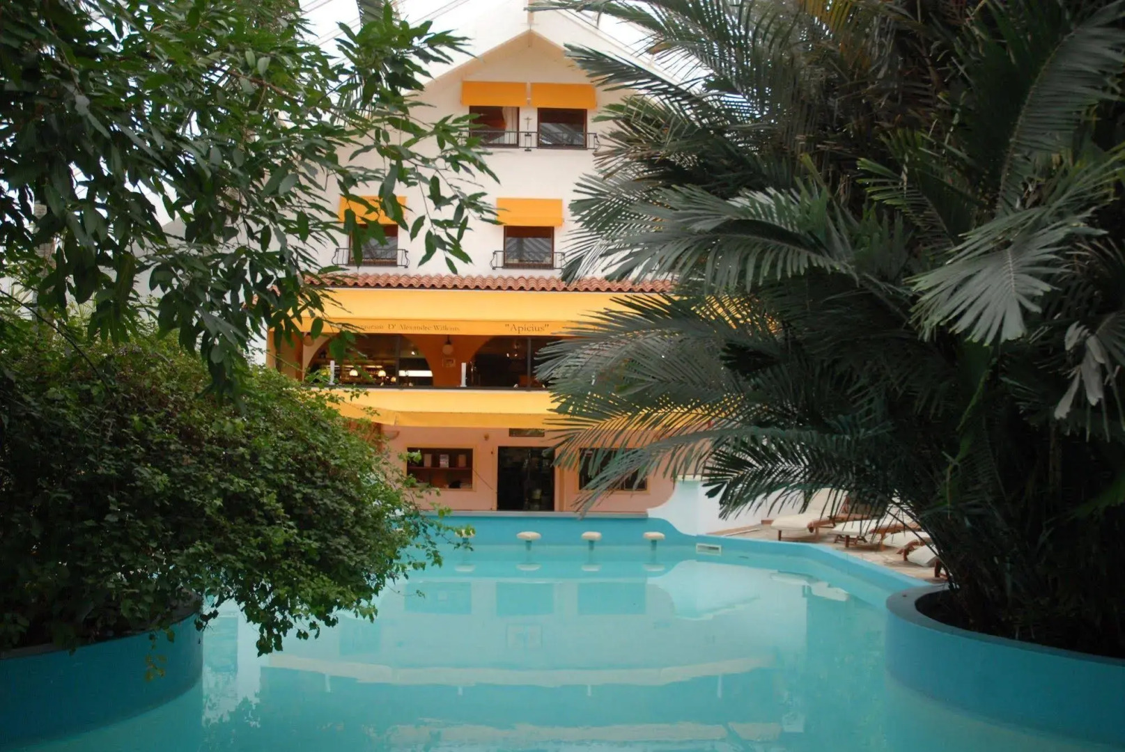 Tropical Hotel