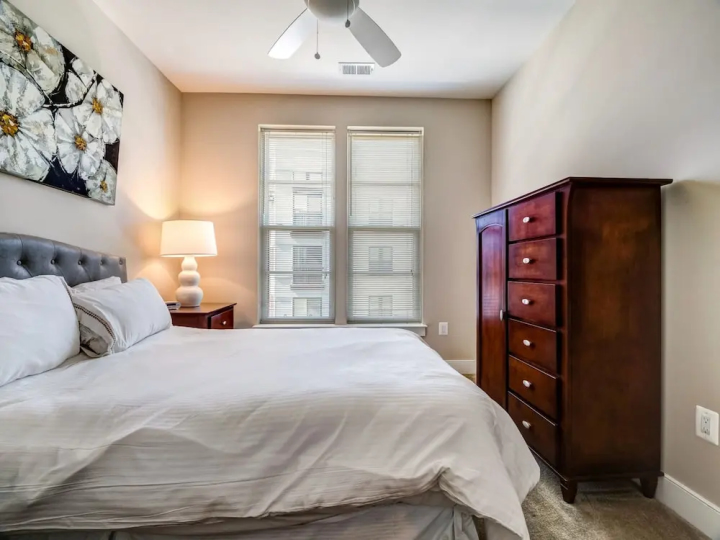 Global Luxury Suites in Sterling