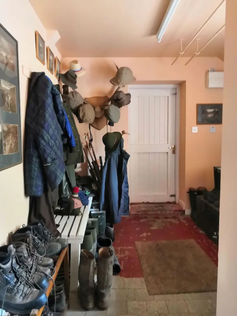 Beautiful 8-bed House in Angus