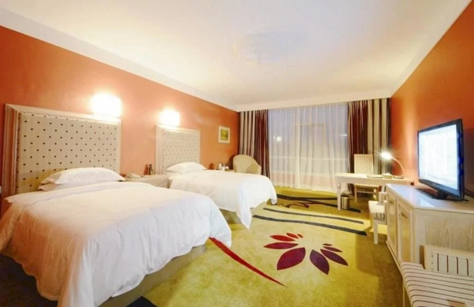 Changbaishan Gem Hotel