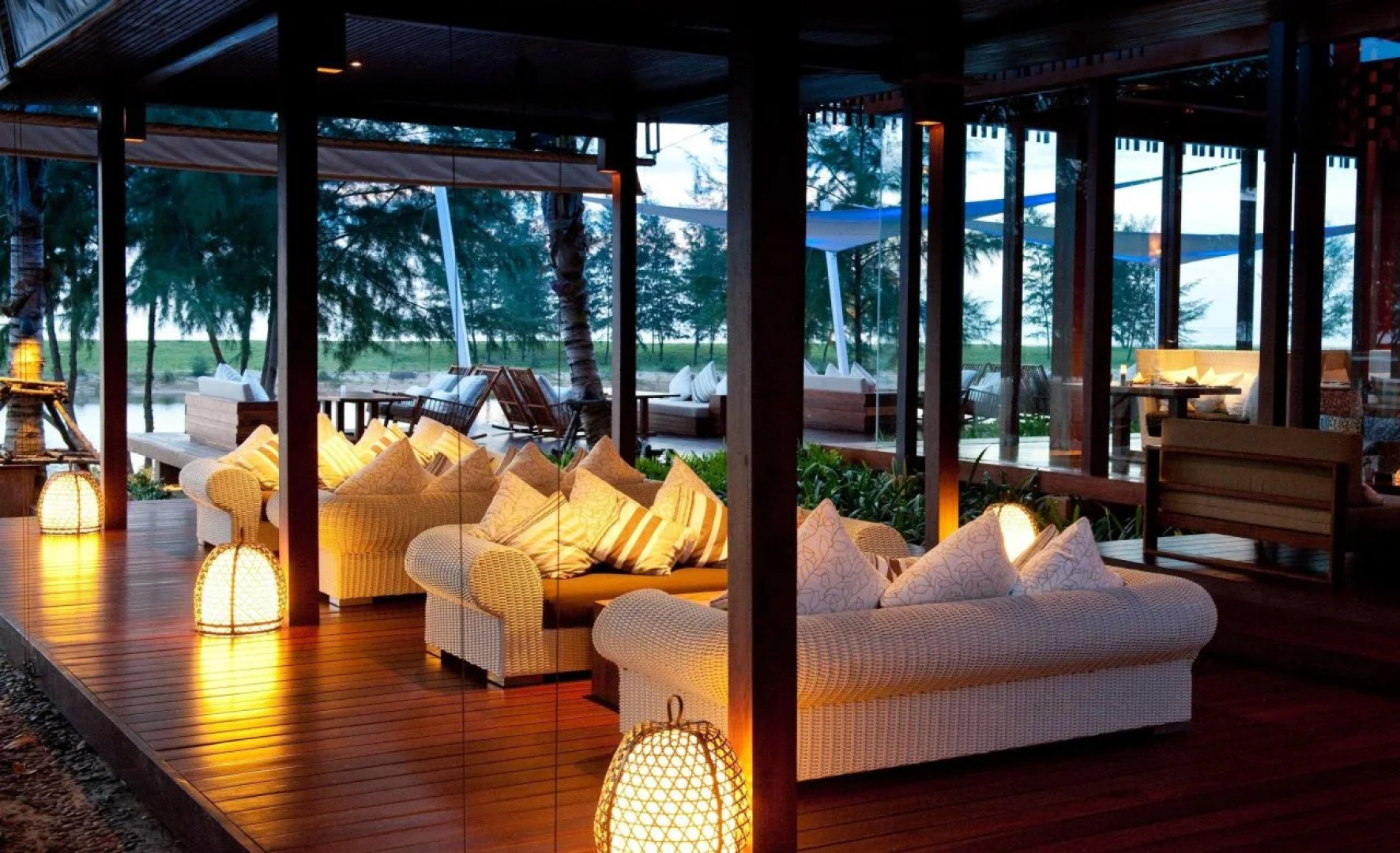 Wanakarn Beach Resort & Spa