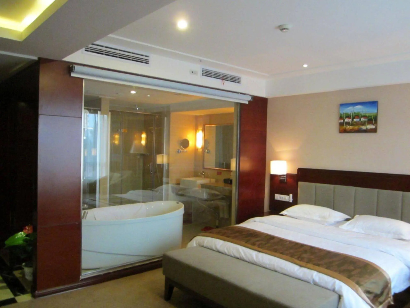 Wenjing Holiday Hotel