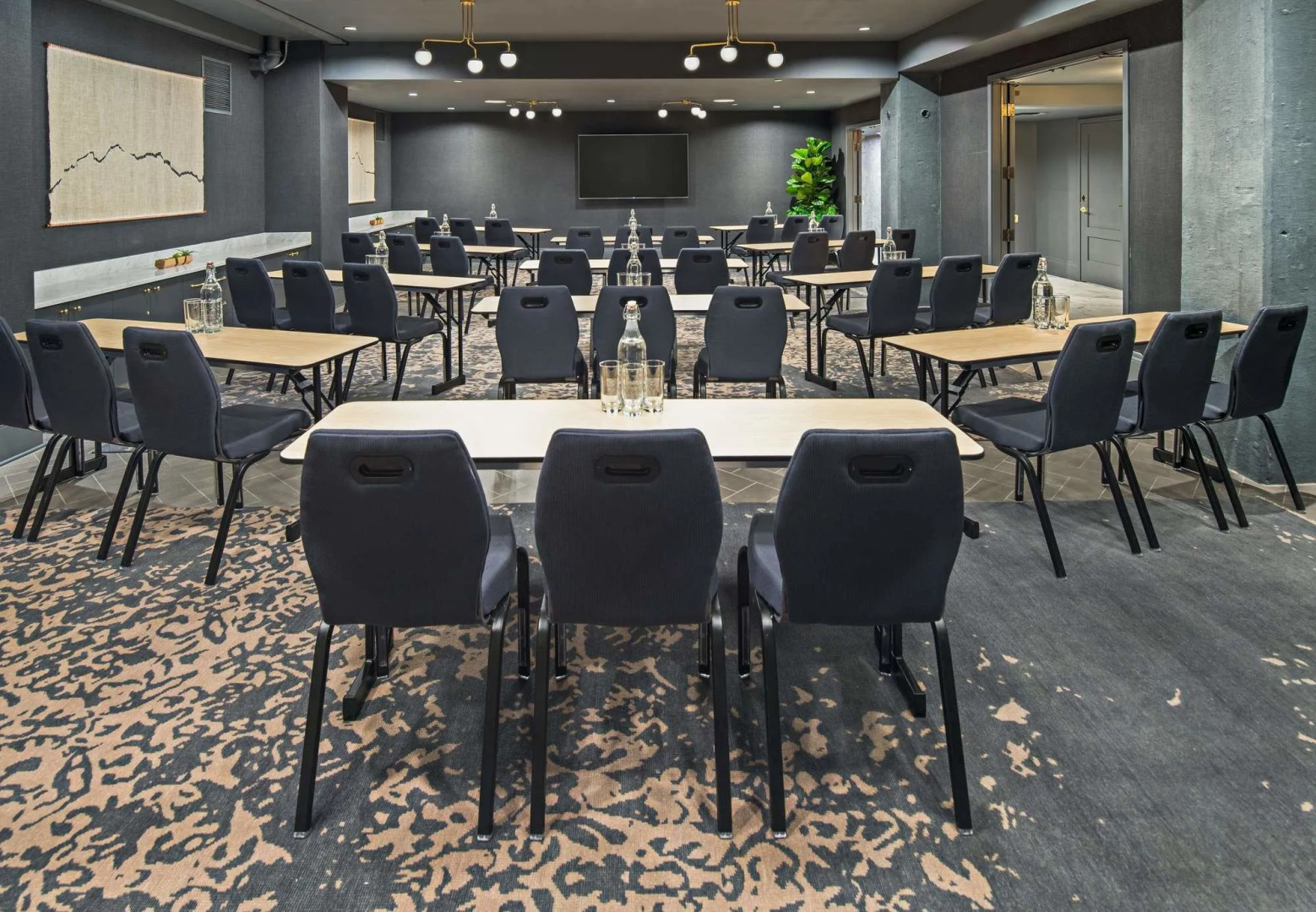 The Hi-Lo, Autograph Collection