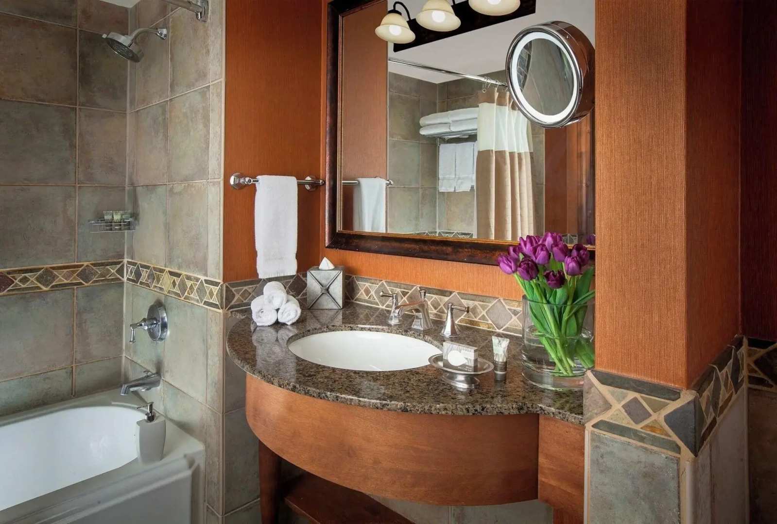 Snake River Lodge - Amenities at Sister Property