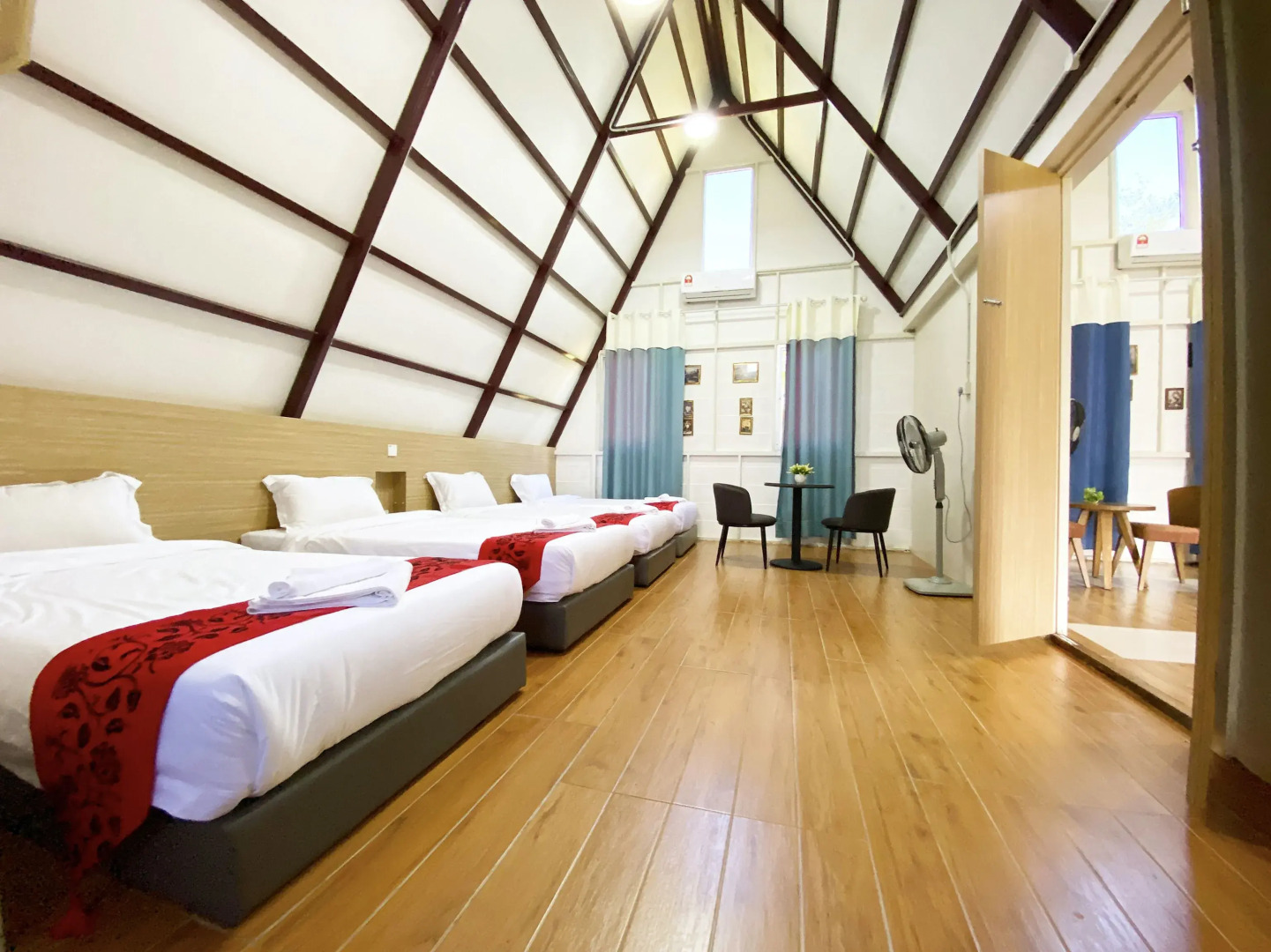 Dreamland Beach Holiday