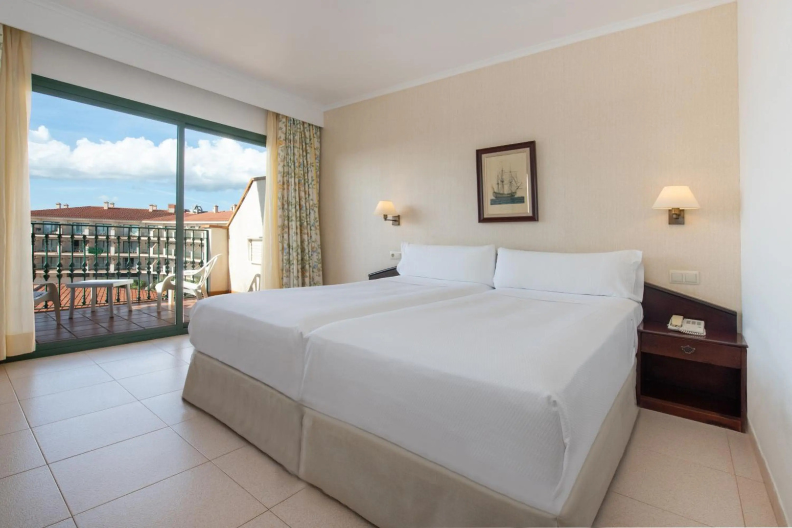 Valentin Son Bou Hotel