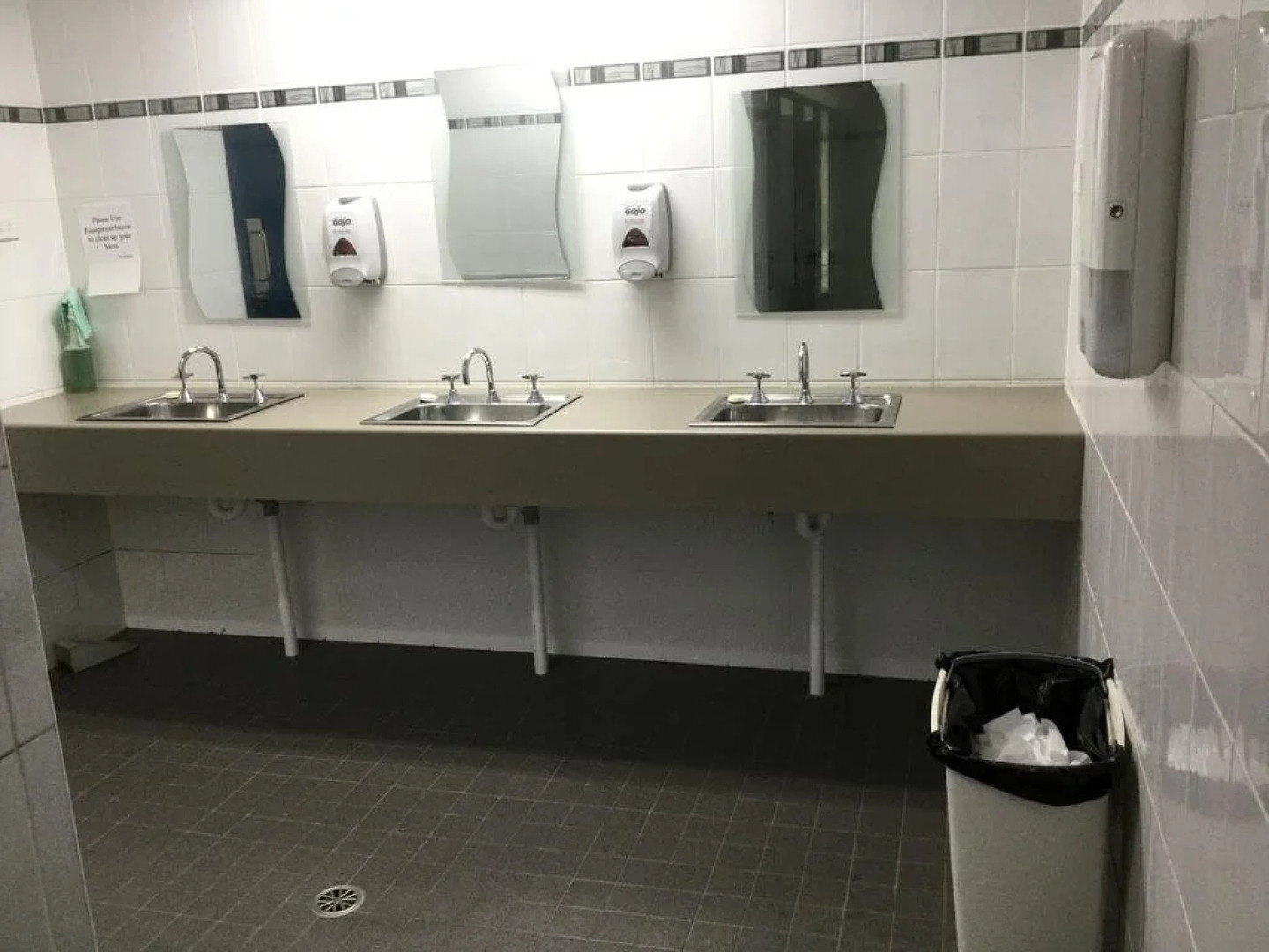 Riviera Caravan Park