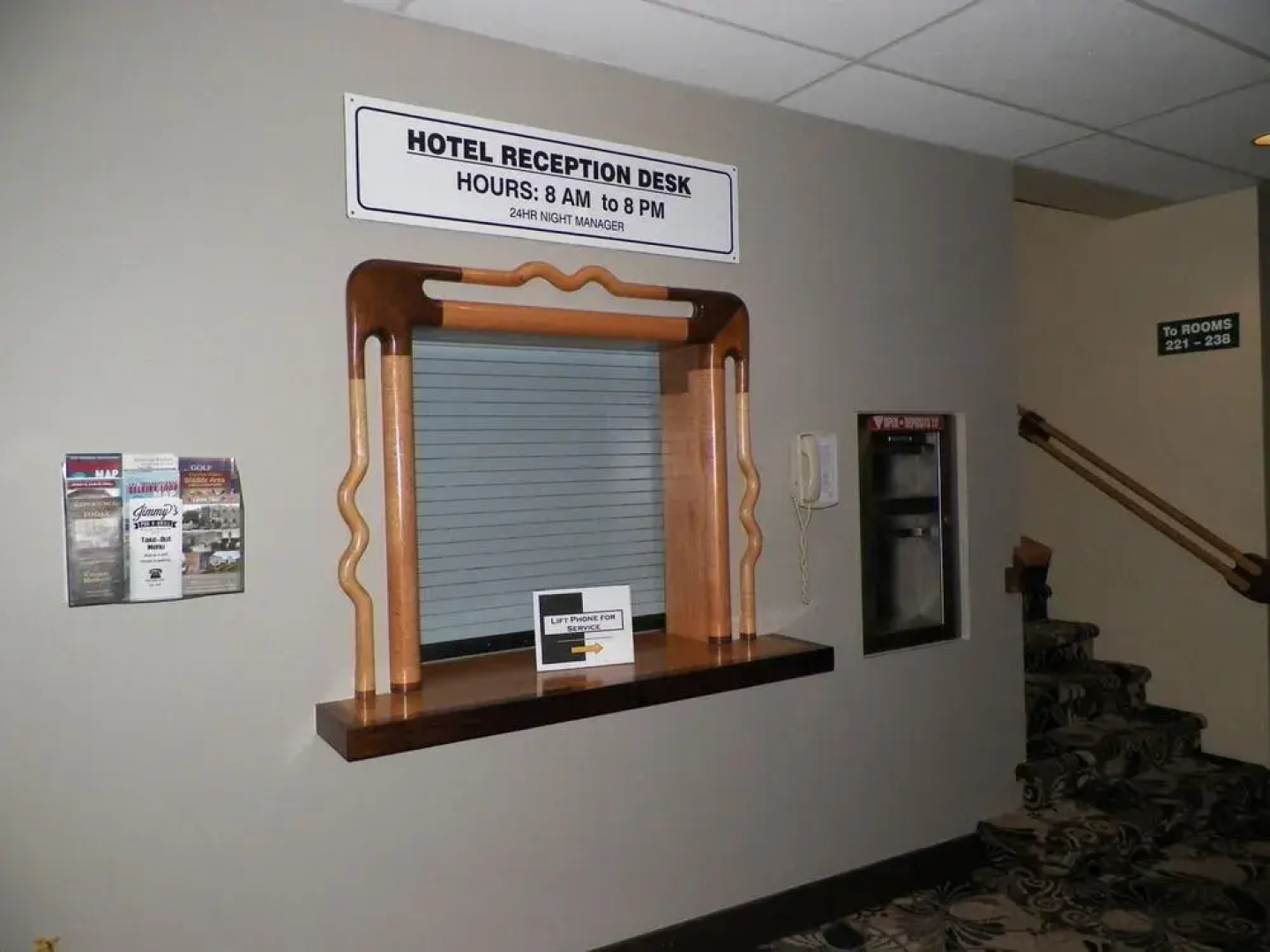 Creston Hotel & Suites