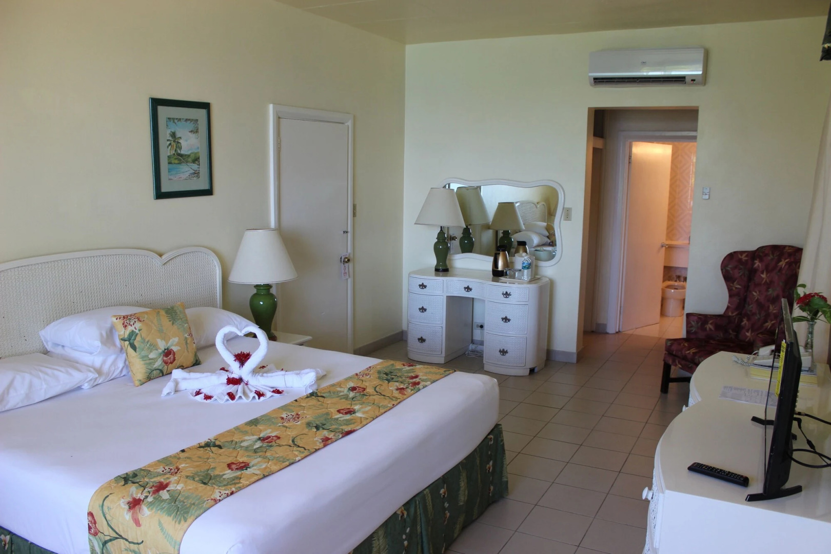 Shaw Park Beach Hotel